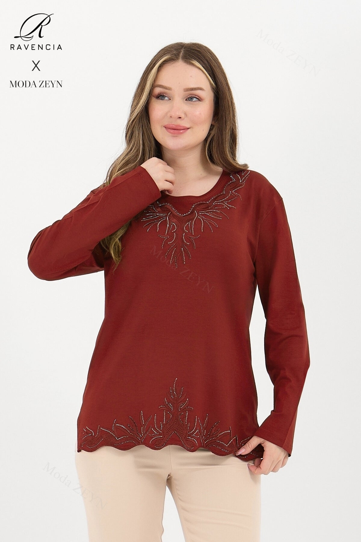 Kadın Orta Yaş Ve Üzeri Viskon Yaka Etek Taşlı Işlemeli Likralı Koyu Kahverengi Anne Penye Bluz