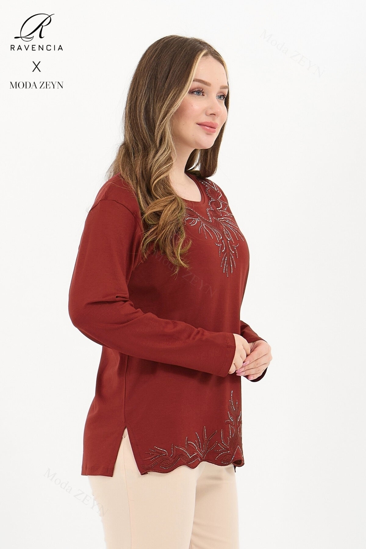 Kadın Orta Yaş Ve Üzeri Viskon Yaka Etek Taşlı Işlemeli Likralı Koyu Kahverengi Anne Penye Bluz