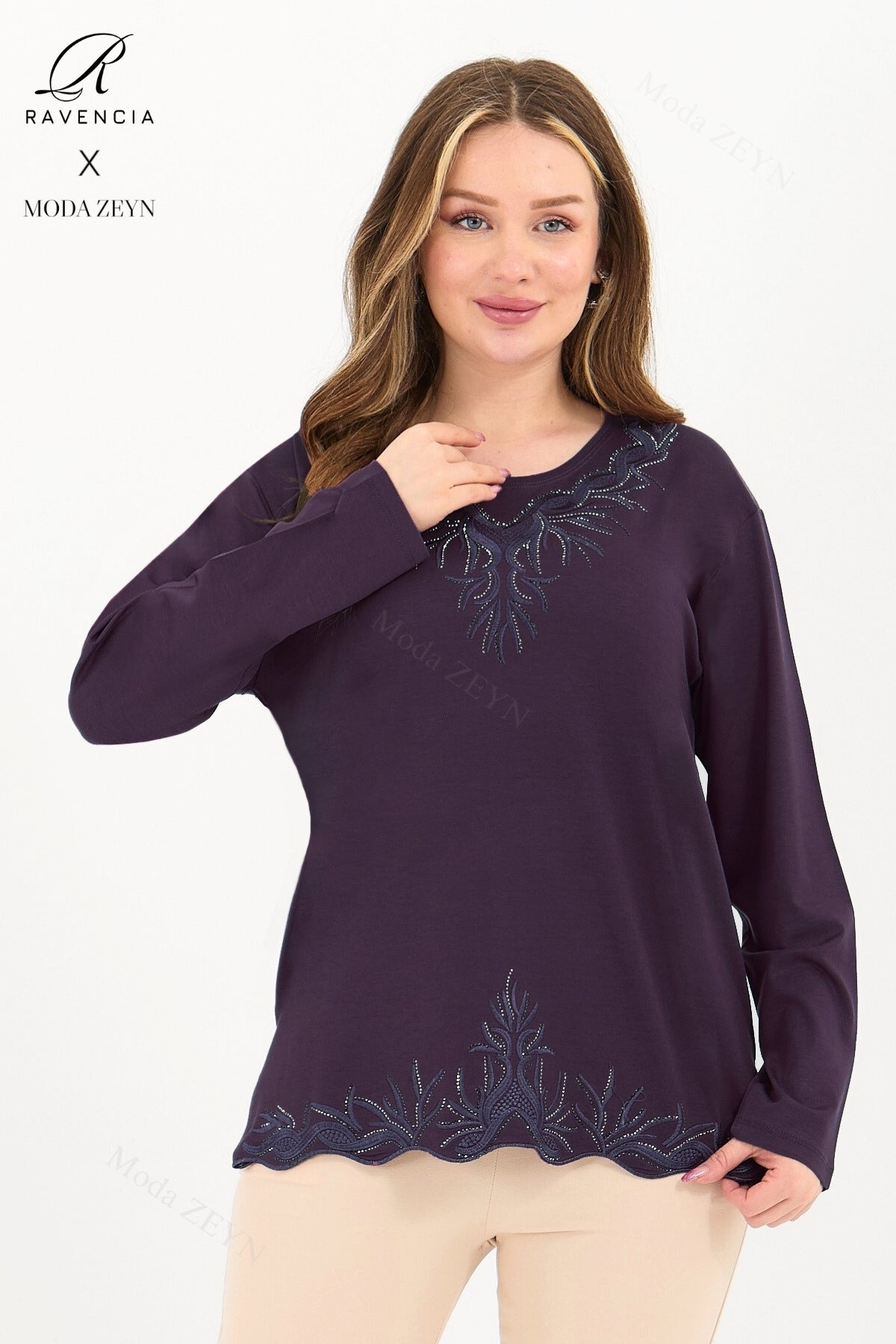 Kadın Orta Yaş Ve Üzeri Viskon Yaka Etek Taşlı Işlemeli Likralı Koyu Kahverengi Anne Penye Bluz