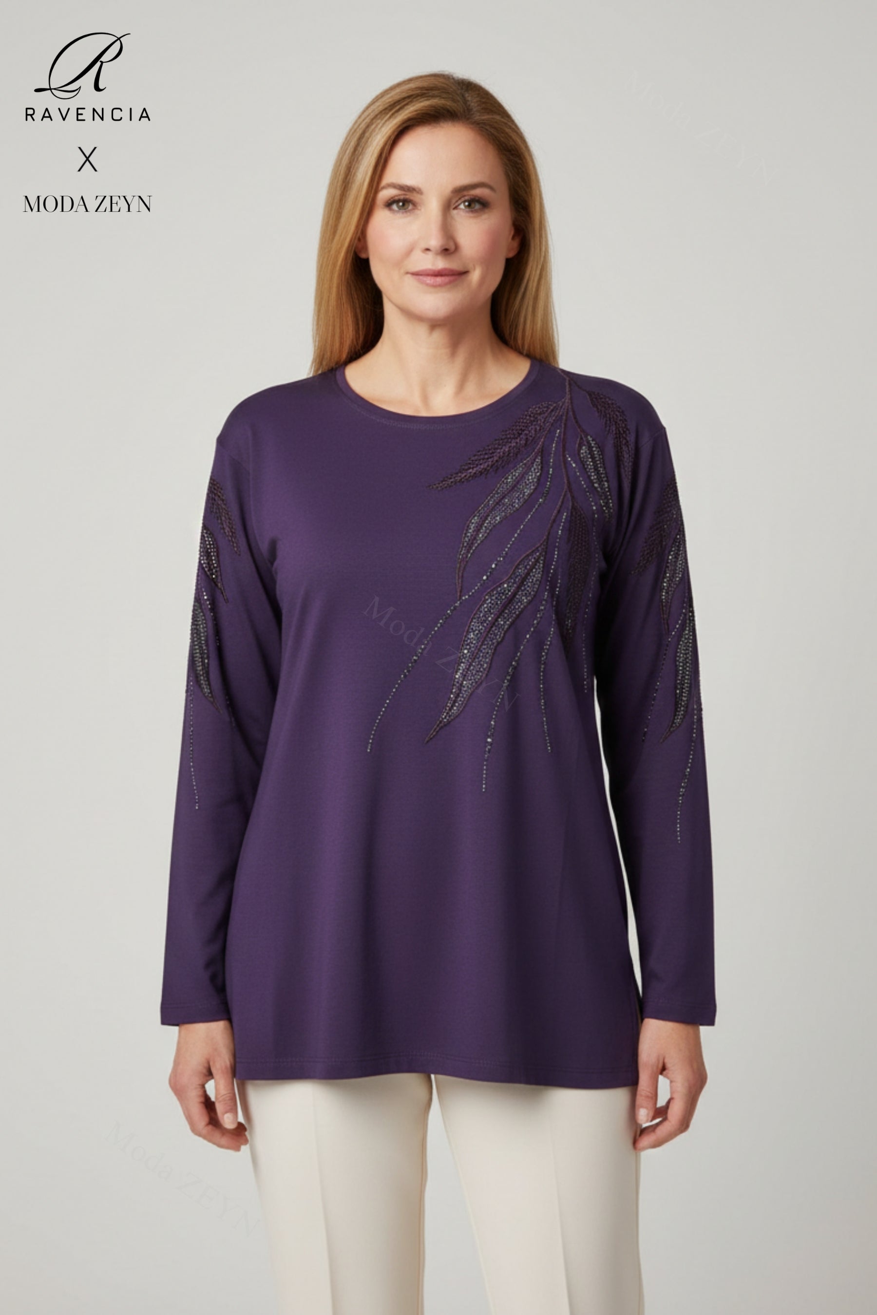 Kadın Yaprak Desenli Taşlı Yırtmaçlı Nakış İşlemeli Likralı Viskon Anne Penye Bluz