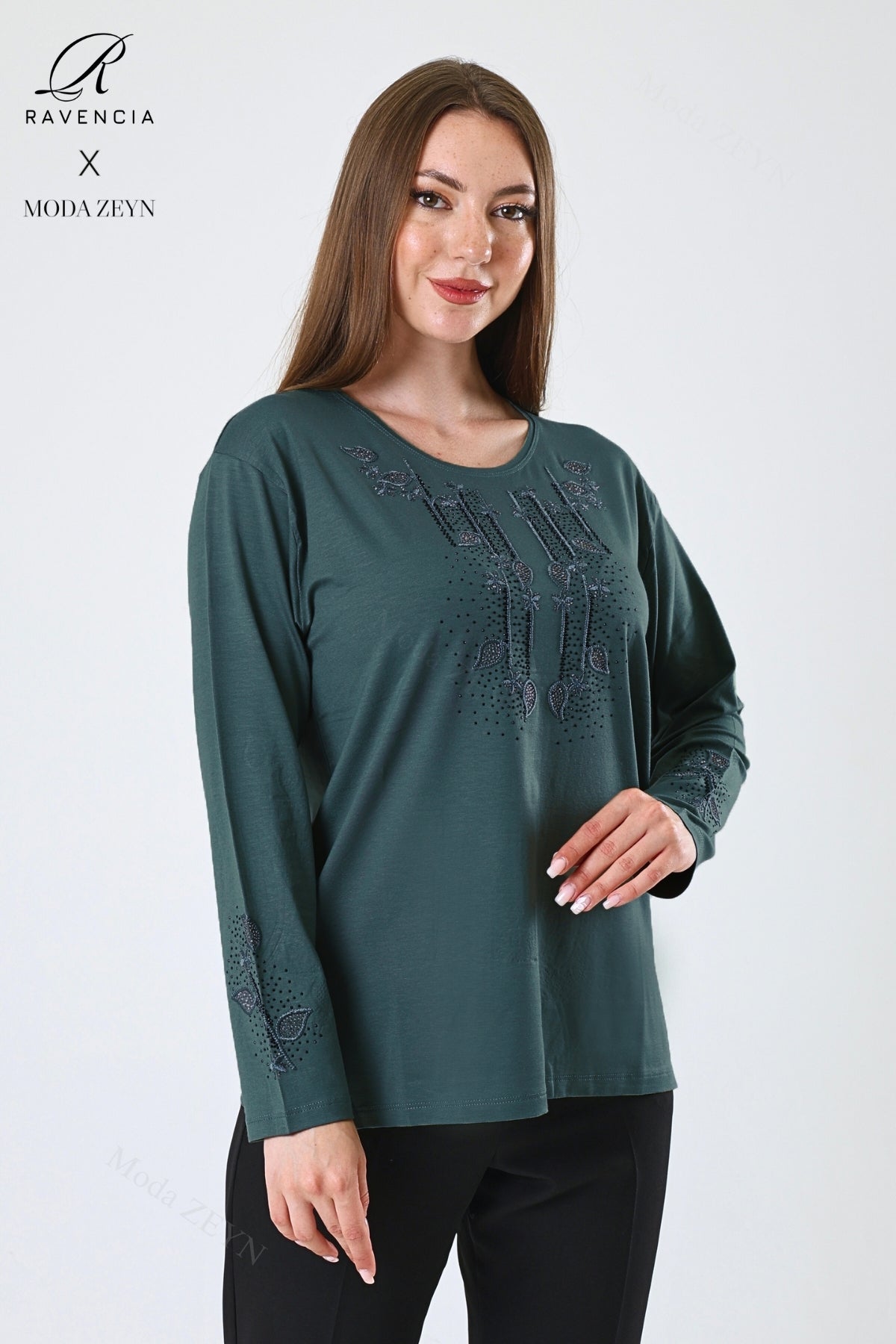 Kadın Çift Damla Dal Desenli Taşlı Işlemeli Yırtmaçlı Likralı Viskon Anne Penye Bluz