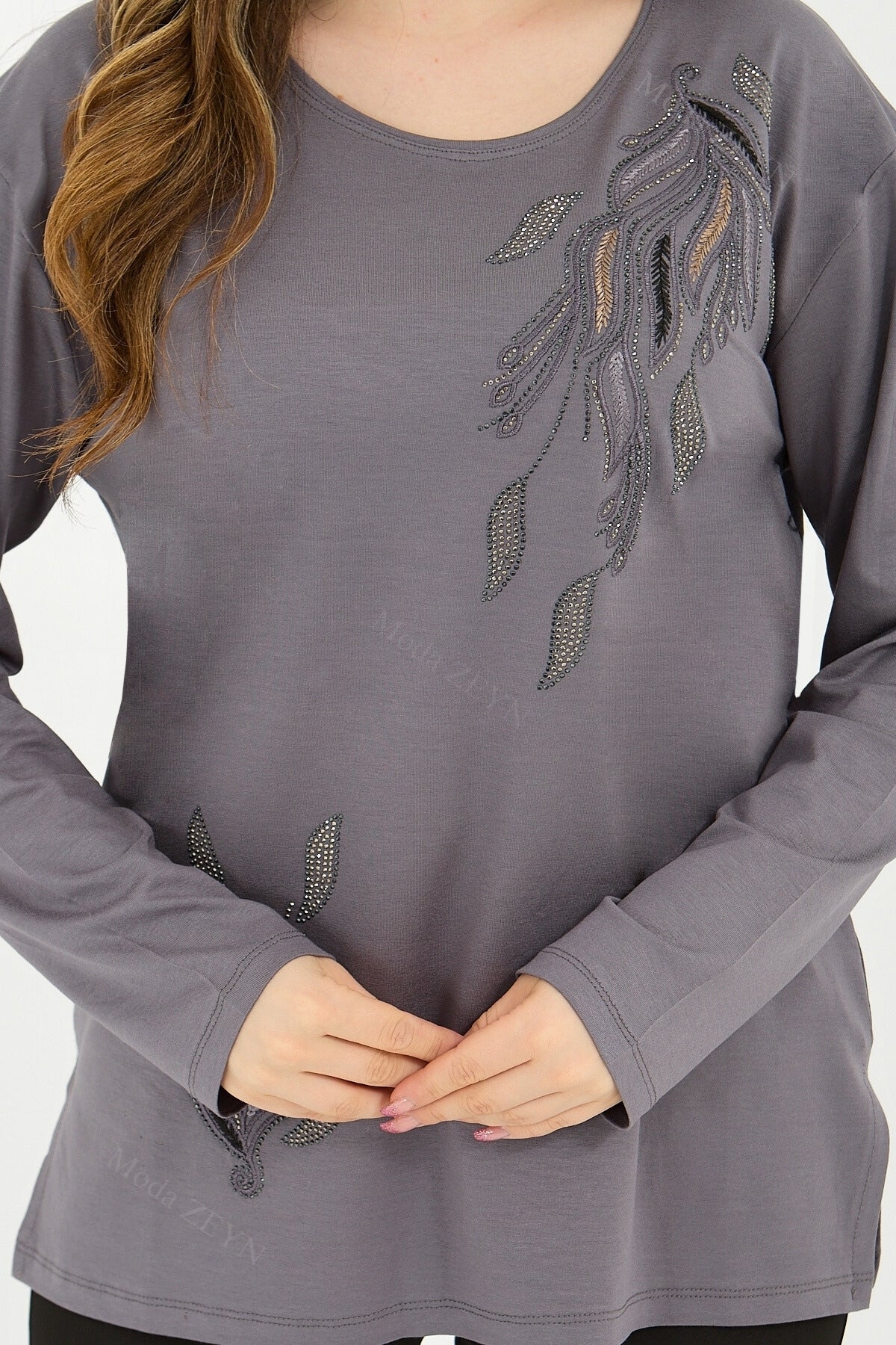 Kadın Viskon Renkli Yaprak Desen Taşlı İşlemeli Likralı Anne Penye Bluz