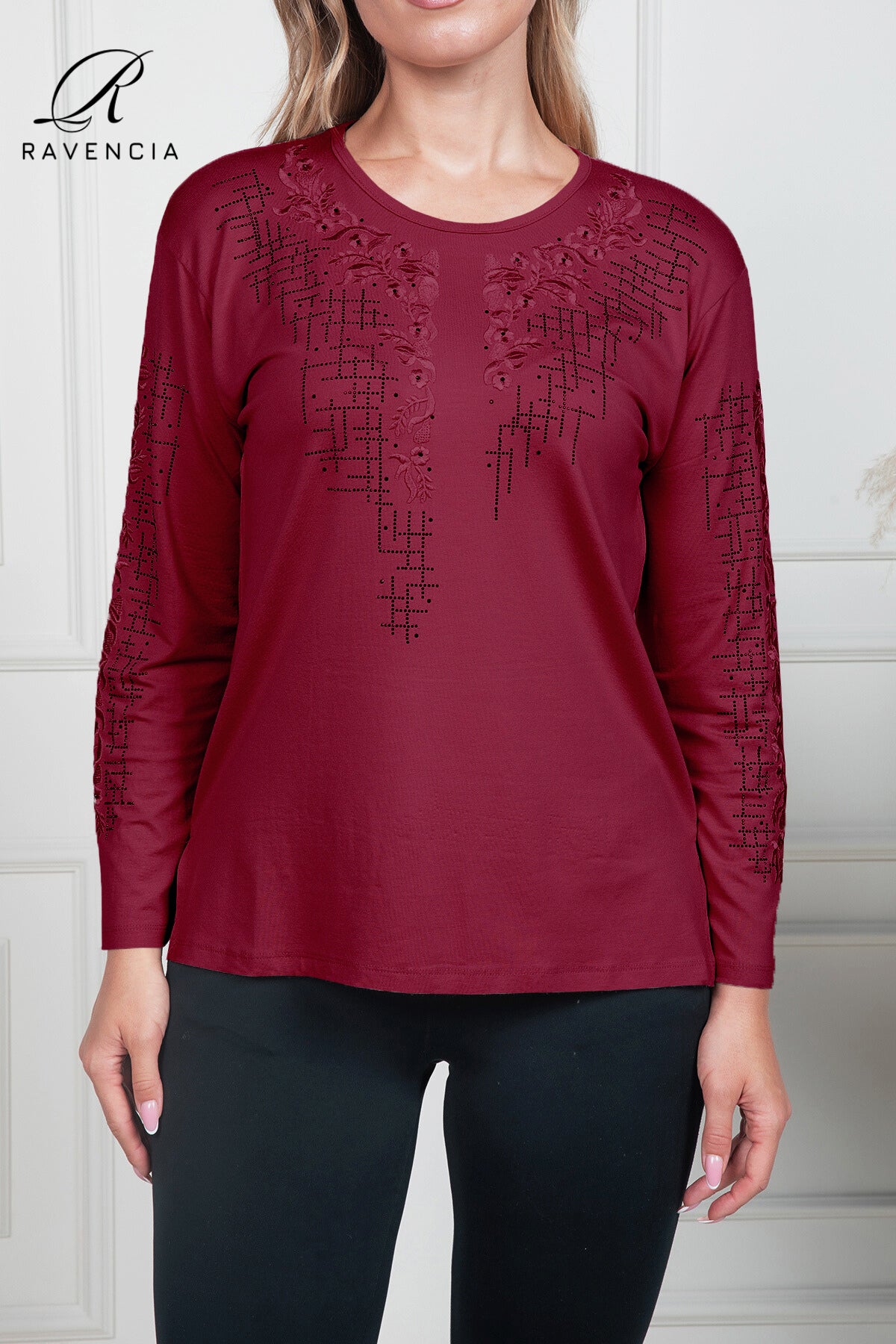 Kadın Orta Yaş Ve Üzeri Viskon Kumaş Çiçek Desenli Taşlı Işlemeli Likralı Bordo Anne Penye Bluz