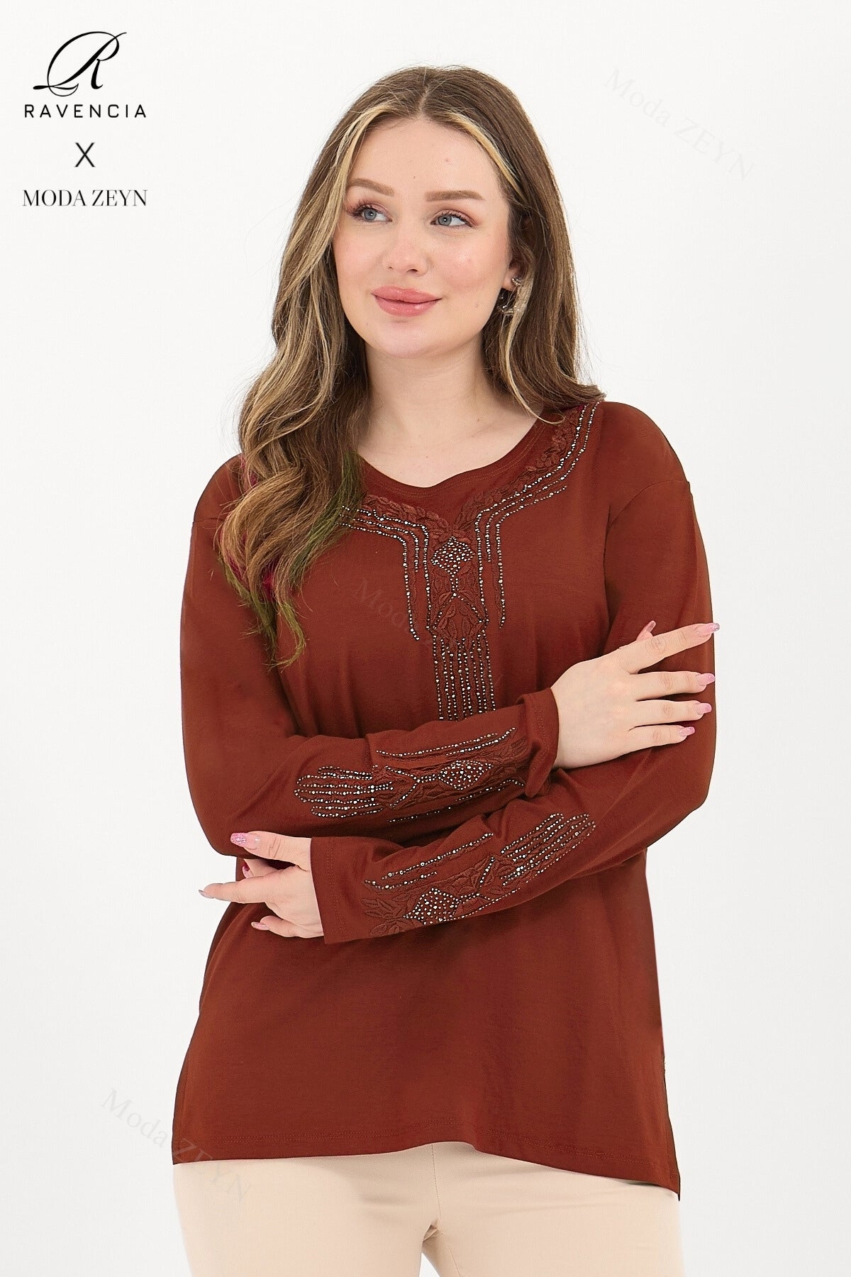 Kadın Orta Yaş Ve Üzeri Viskon Madolyon Desen Taşlı Işlemeli Likralı Anne Penye Bluz