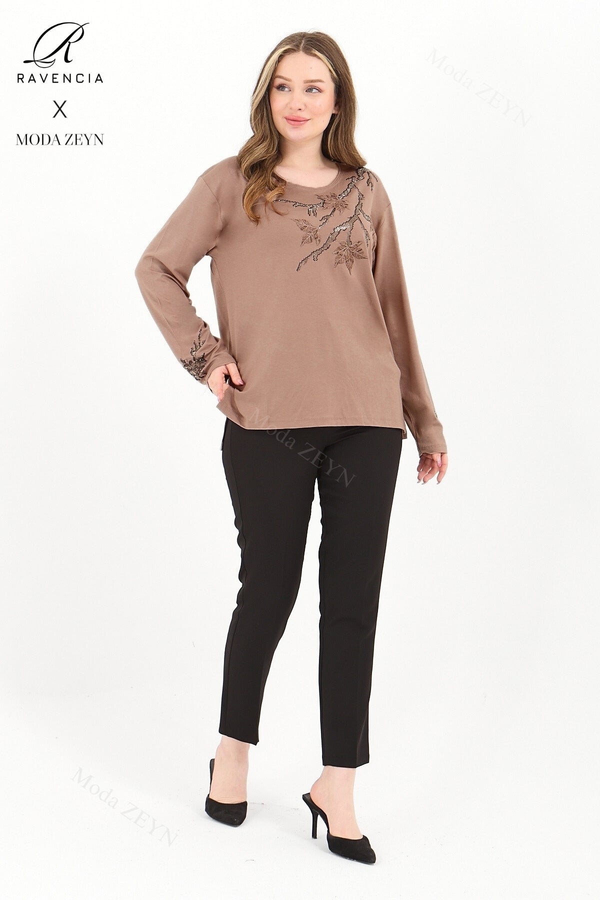 Kadın Viskon Renkli Yaprak Desenli Taşlı İşlemeli Likralı Anne Penye Bluz