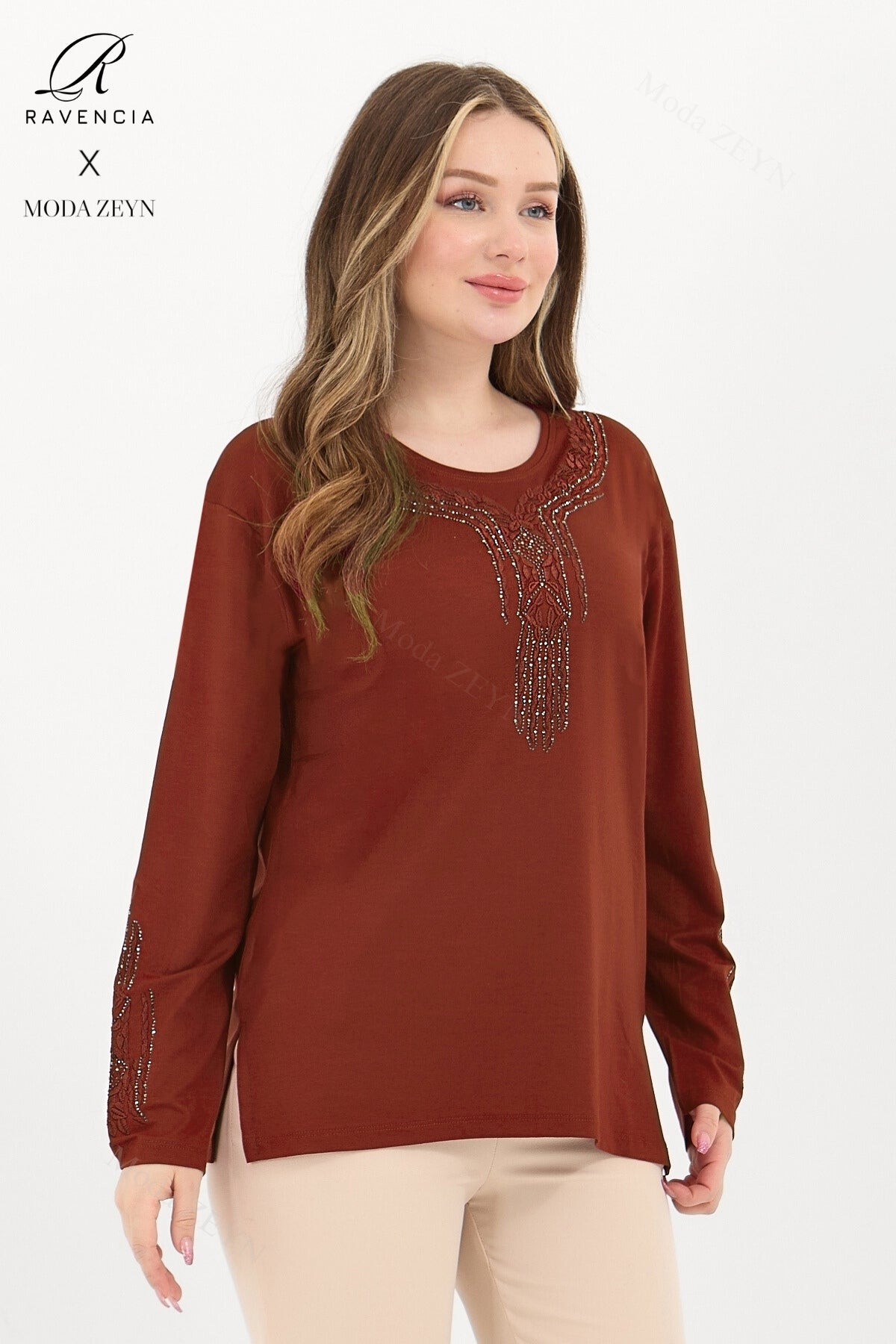 Kadın Orta Yaş Ve Üzeri Viskon Madolyon Desen Taşlı Işlemeli Likralı Anne Penye Bluz