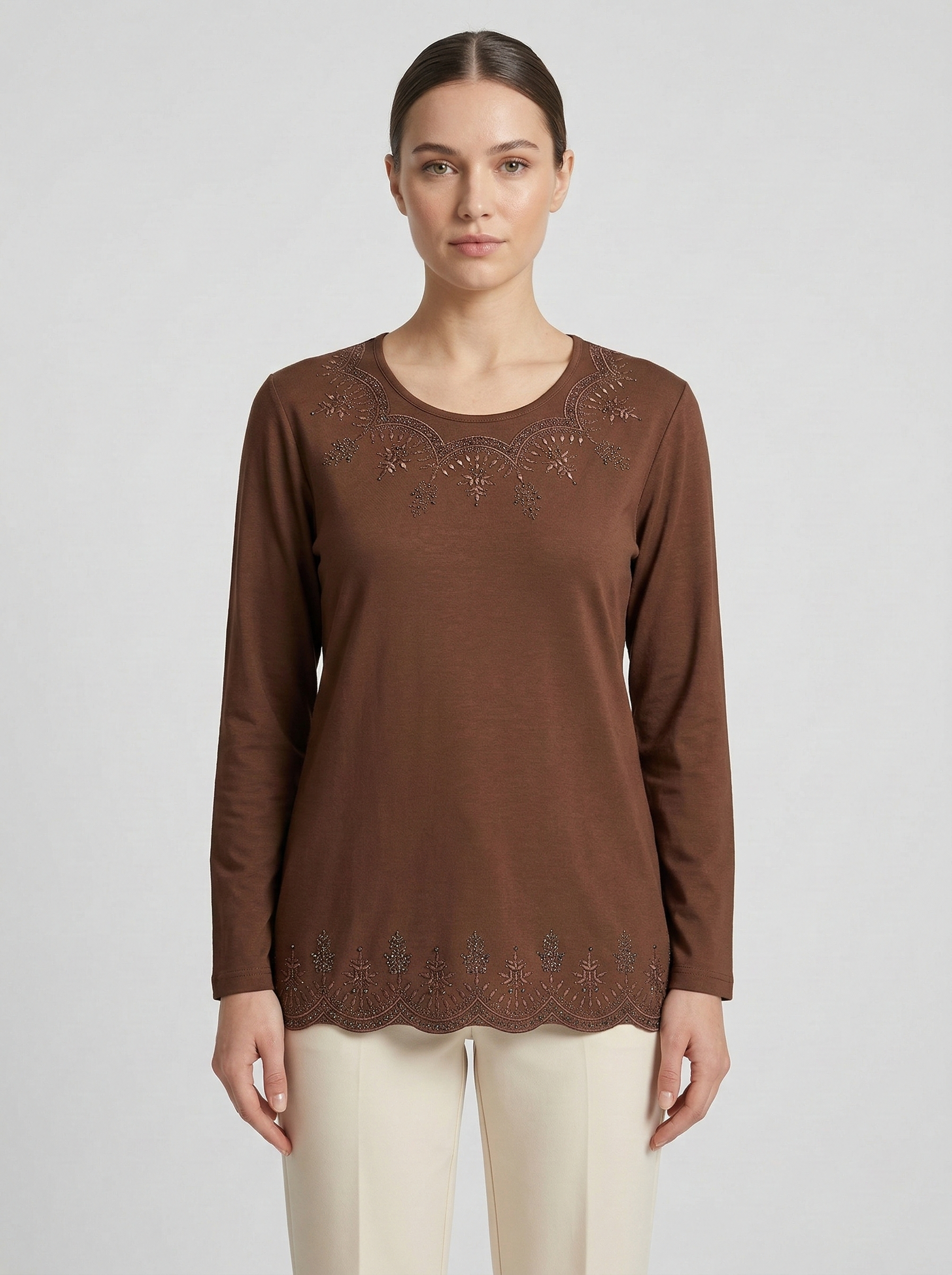 Kadın Yaprak Desenli Eteği Ve Yakası Taşlı Işlemeli Likralı Viskon Anne Penye Bluz