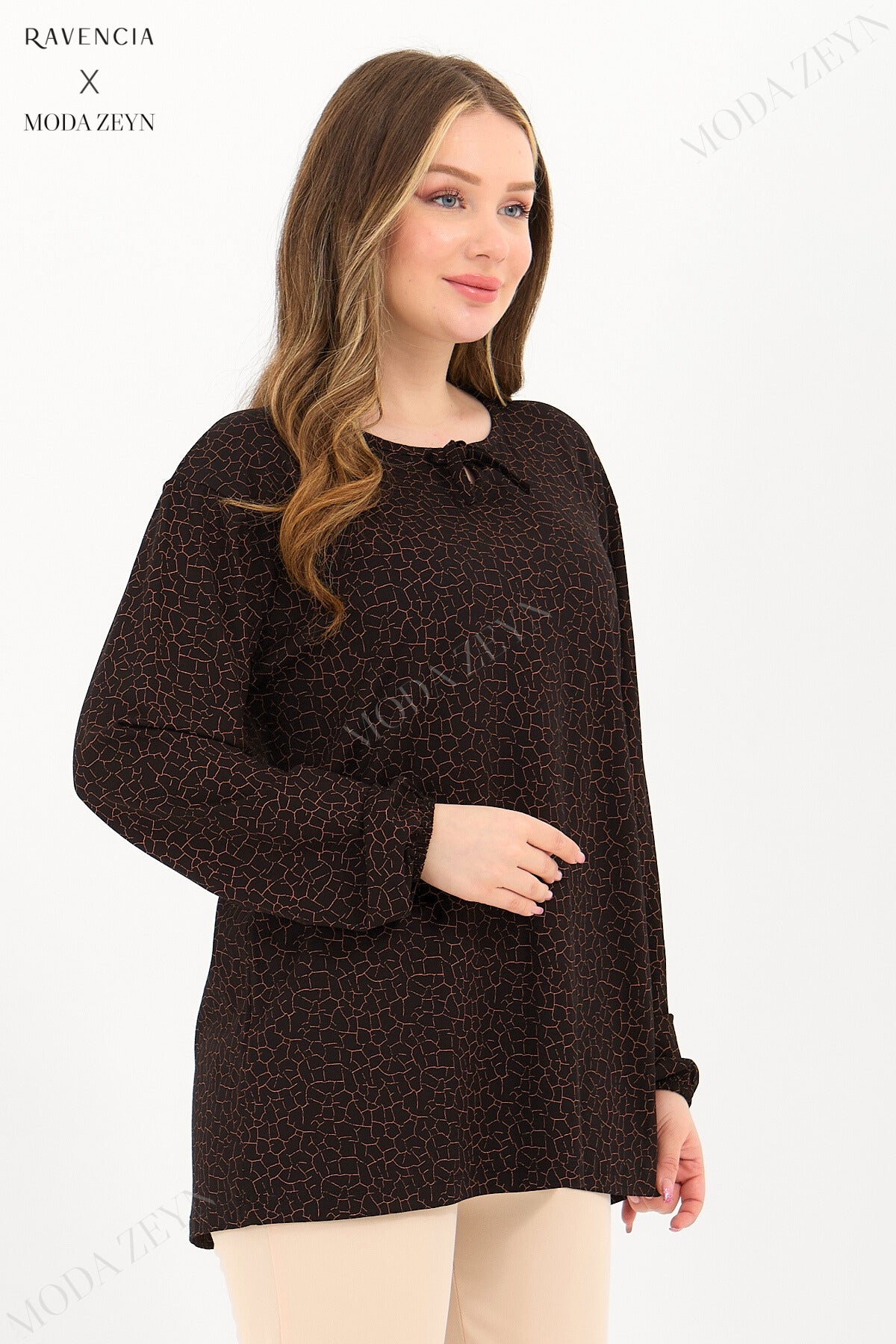 Kadın Orta Yaş Ve Üzeri Cam Kırığı Desen Likralı Mavi-Beyaz Anne Penye Bluz