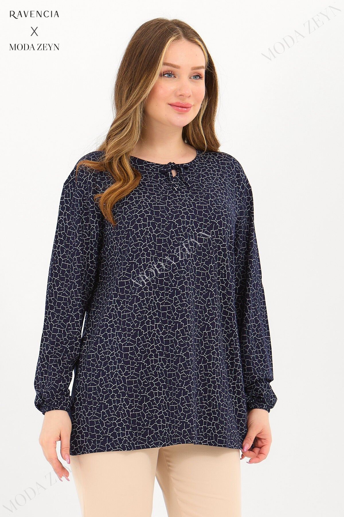 Kadın Orta Yaş Ve Üzeri Cam Kırığı Desen Likralı Mavi-Beyaz Anne Penye Bluz