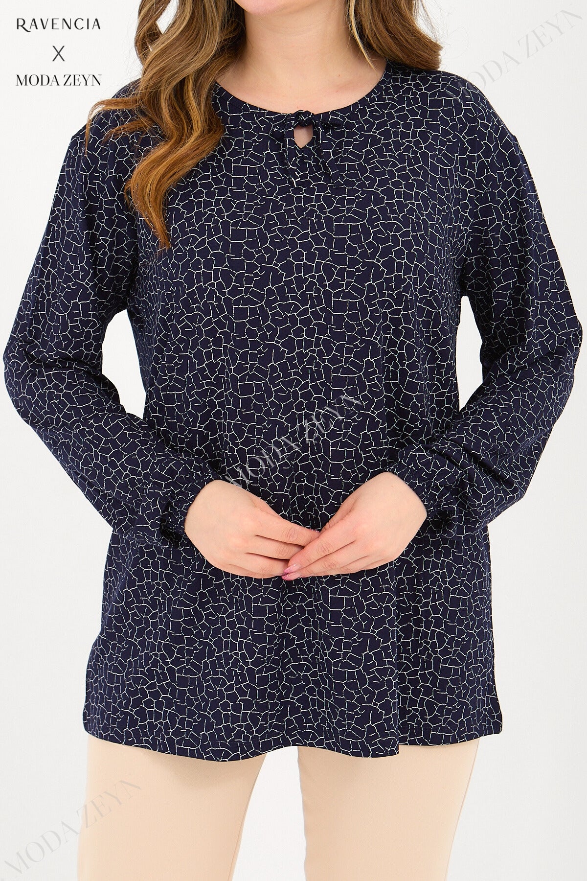 Kadın Orta Yaş Ve Üzeri Cam Kırığı Desen Likralı Mavi-Beyaz Anne Penye Bluz