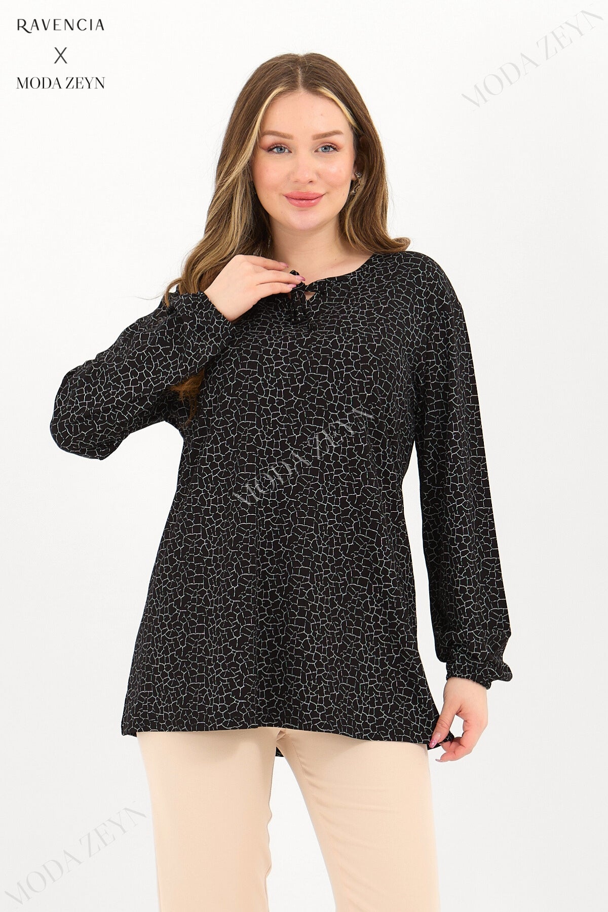 Kadın Orta Yaş Ve Üzeri Cam Kırığı Desen Likralı Mavi-Beyaz Anne Penye Bluz