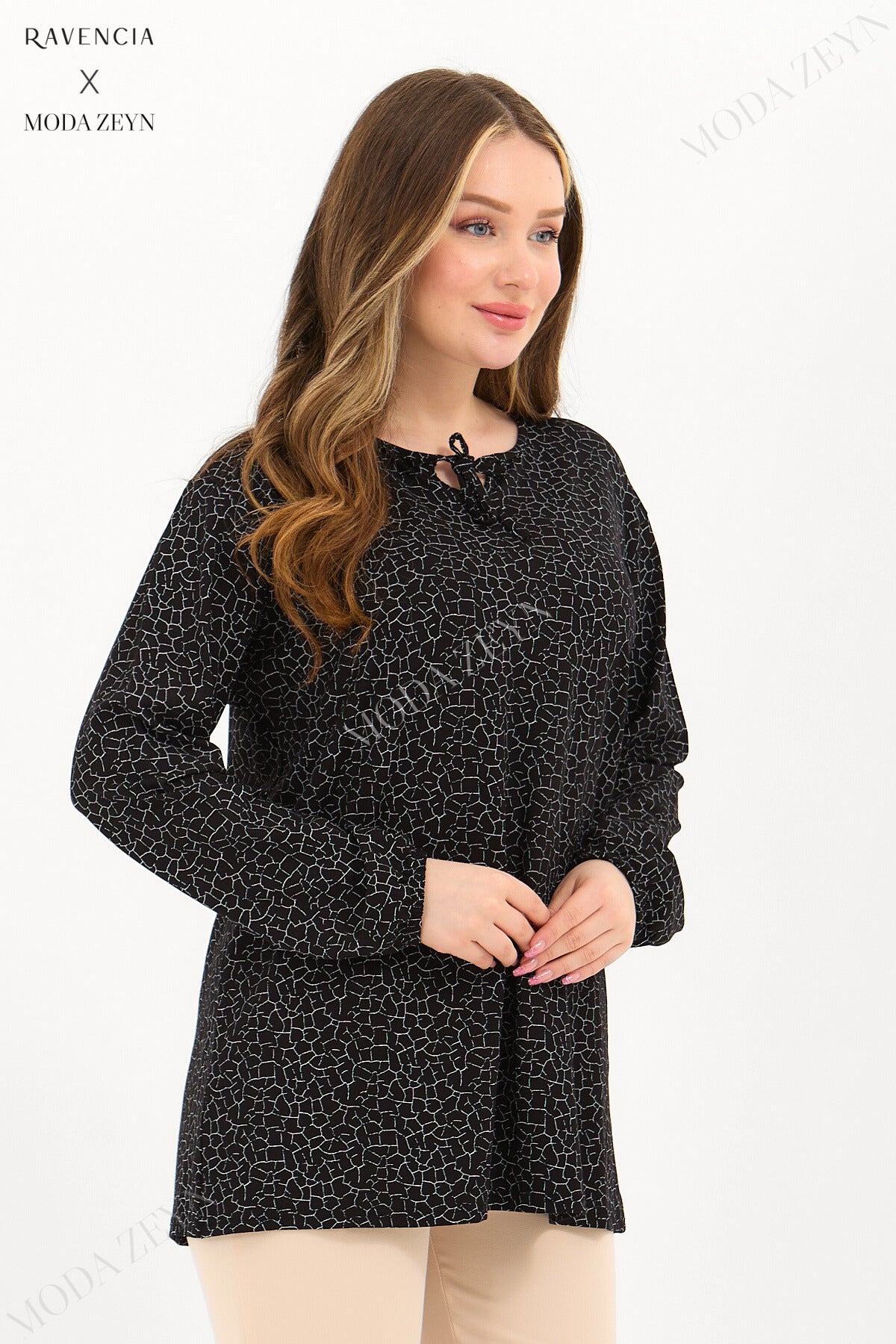 Kadın Orta Yaş Ve Üzeri Cam Kırığı Desen Likralı Mavi-Beyaz Anne Penye Bluz