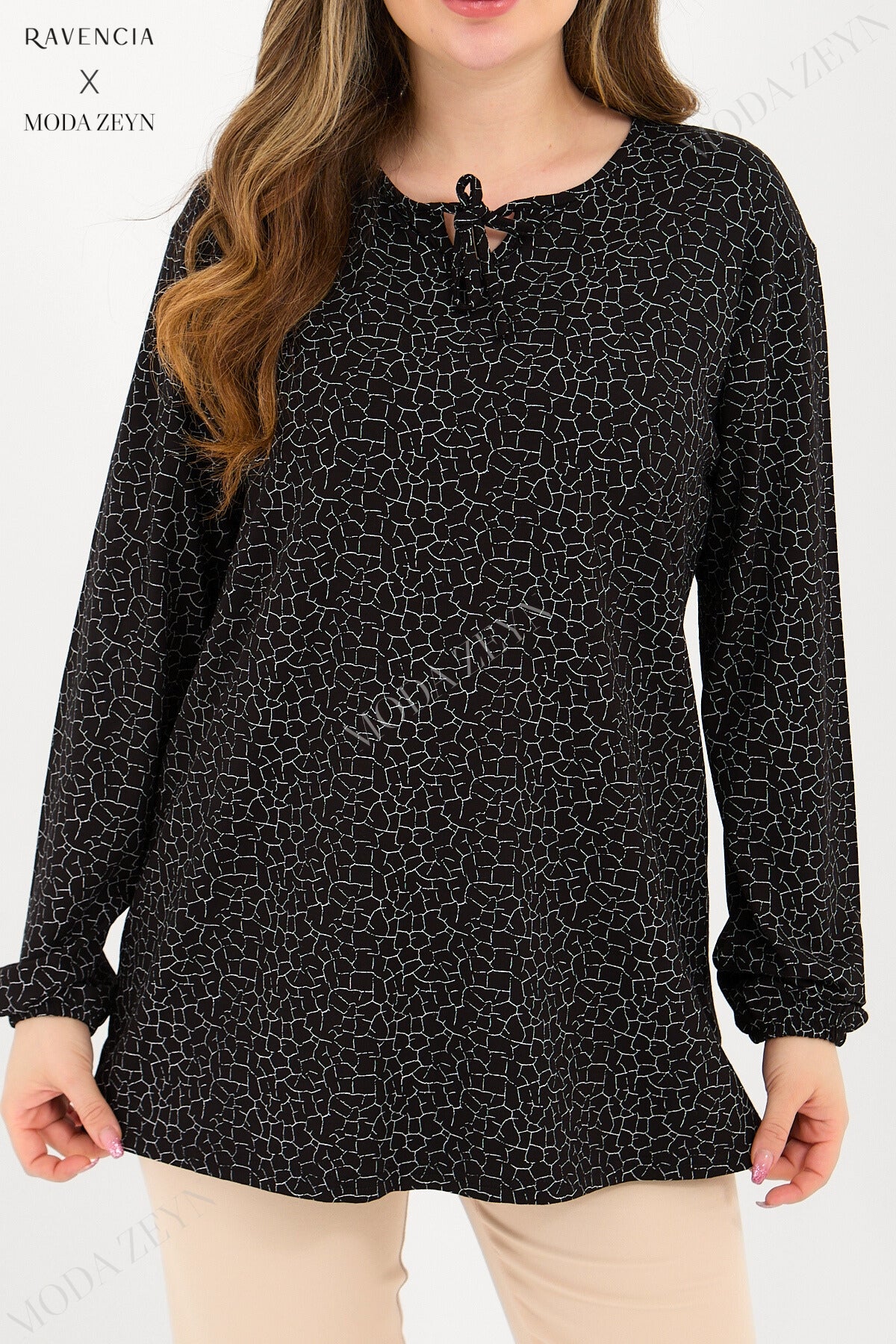 Kadın Orta Yaş Ve Üzeri Cam Kırığı Desen Likralı Mavi-Beyaz Anne Penye Bluz