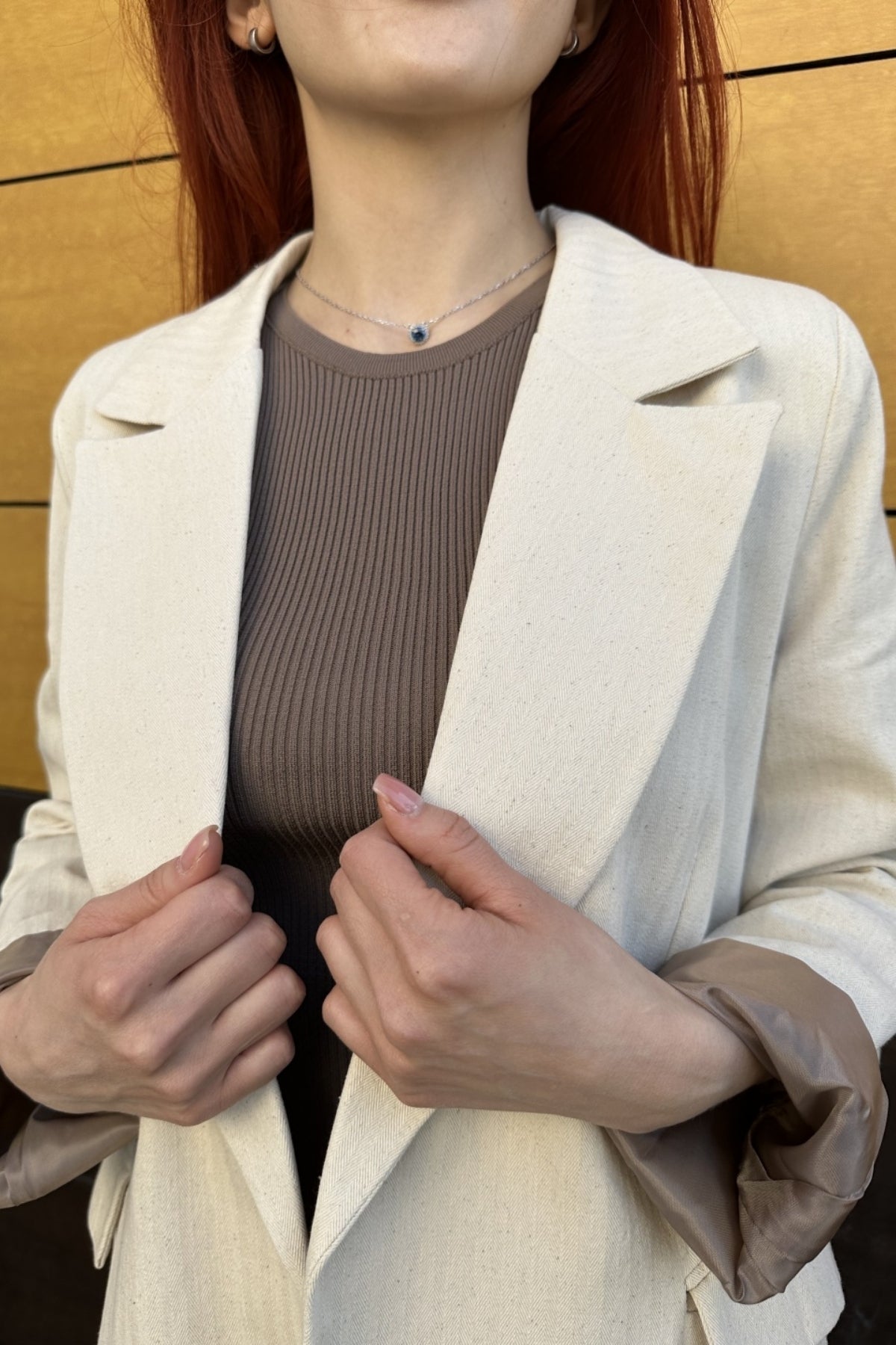 Kadın Cepli Kol Detaylı Krem Blazer Ceket