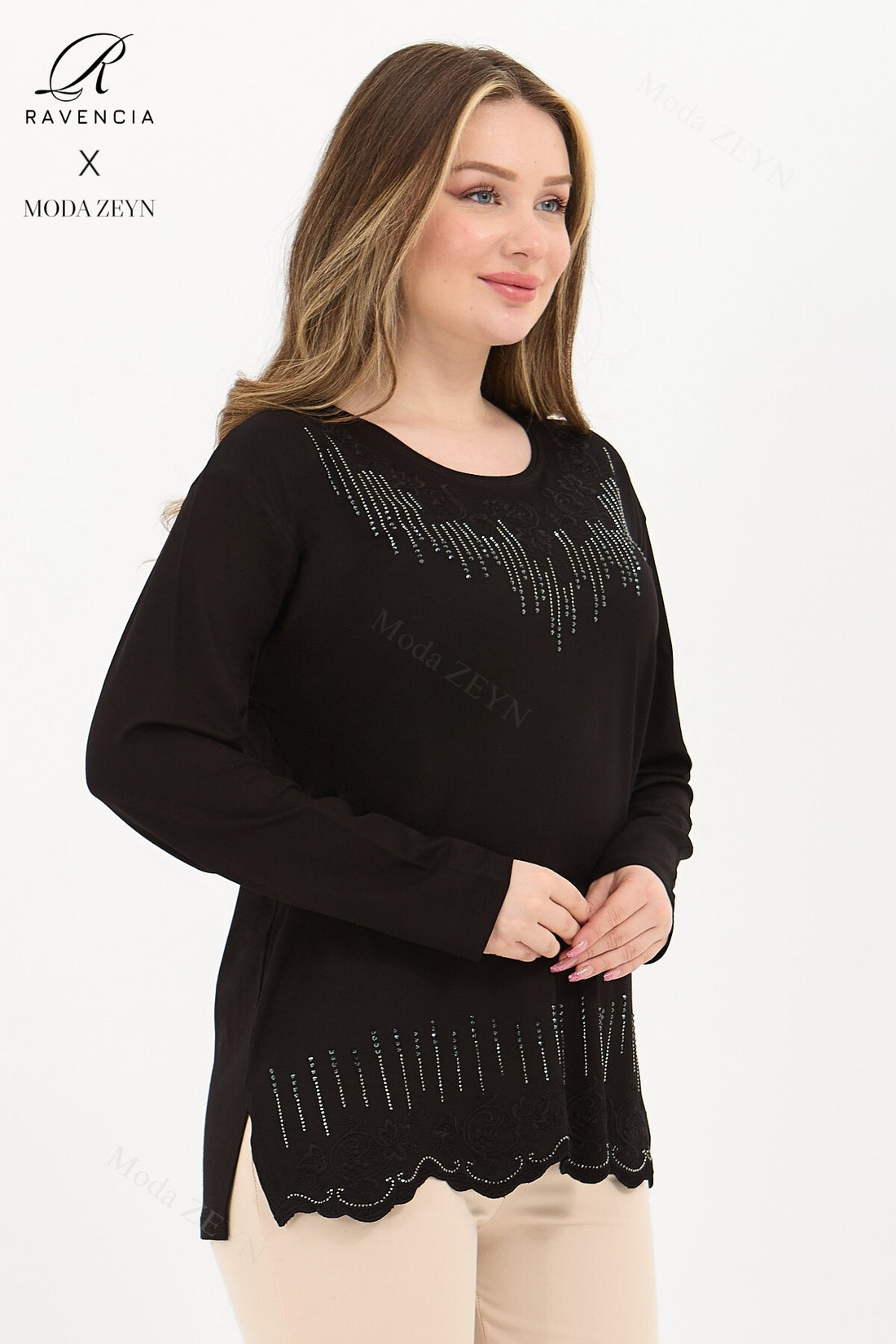 Kadın Orta Yaş Ve Üzeri Viskon Damla Desen Taşlı İşlemeli Likralı Bej Anne Penye Bluz