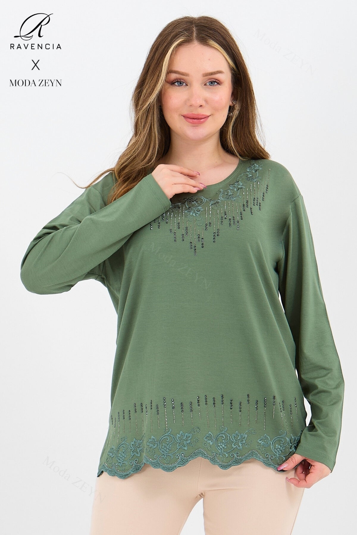 Kadın Orta Yaş Ve Üzeri Viskon Damla Desen Taşlı İşlemeli Likralı Bej Anne Penye Bluz