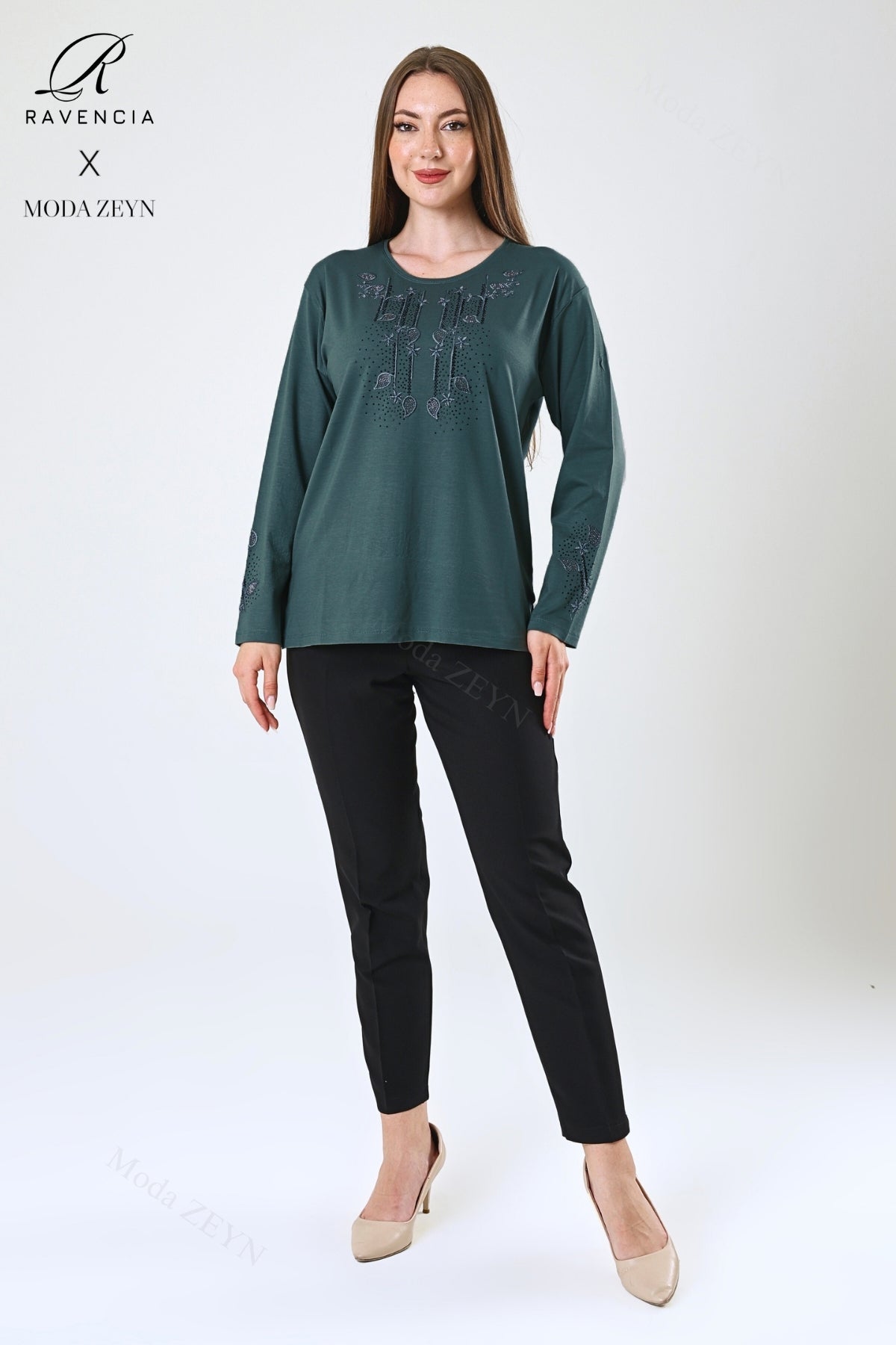 Kadın Çift Damla Dal Desenli Taşlı Işlemeli Yırtmaçlı Likralı Viskon Anne Penye Bluz