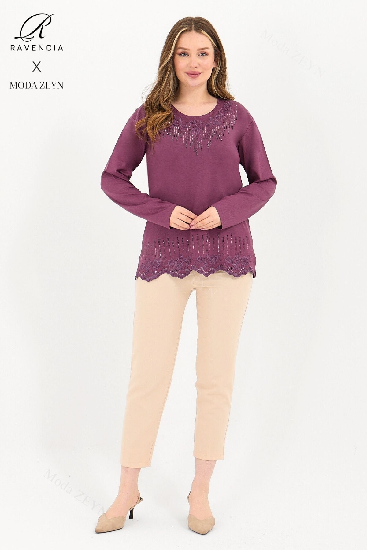 Kadın Orta Yaş Ve Üzeri Viskon Damla Desen Taşlı İşlemeli Likralı Bej Anne Penye Bluz