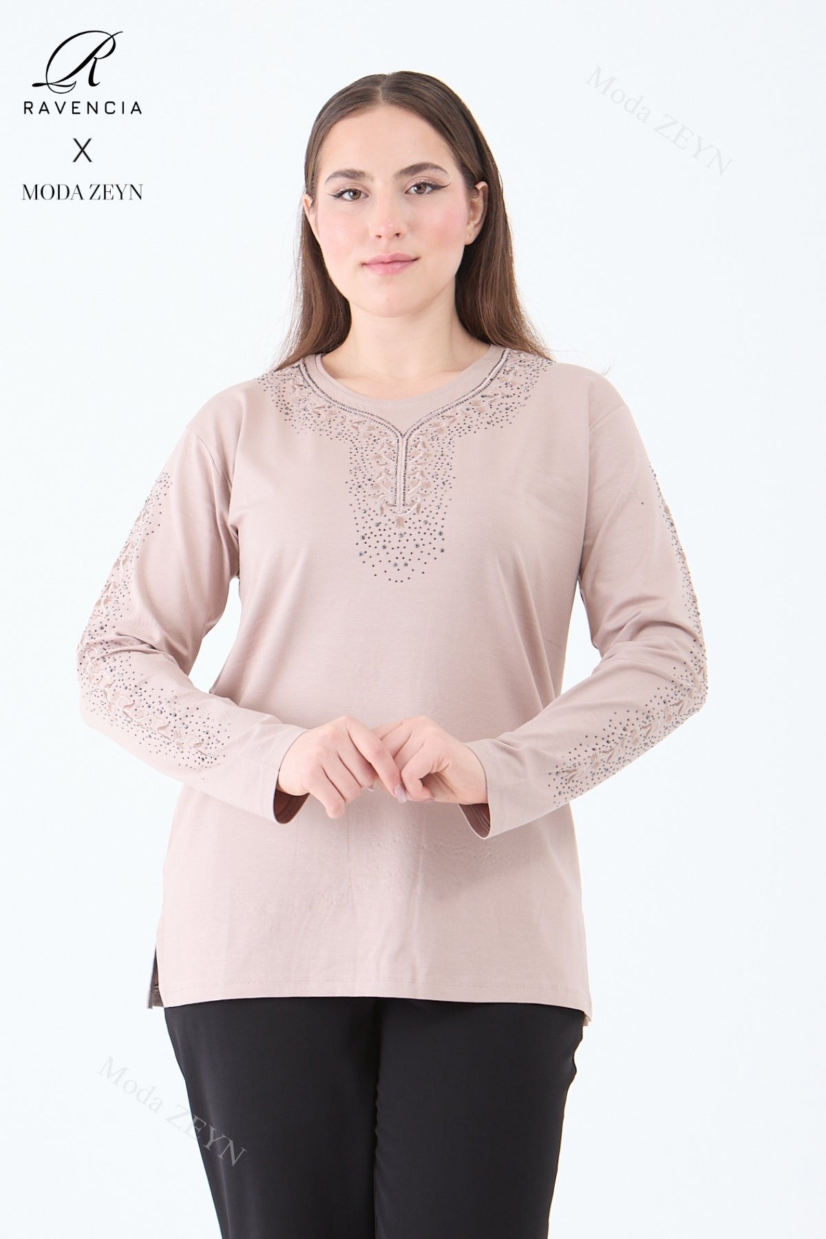 Kadın Şerit Çiçek Desen Taşlı Işlemeli Yırtmaçlı Likralı Viskon Anne Penye Bluz