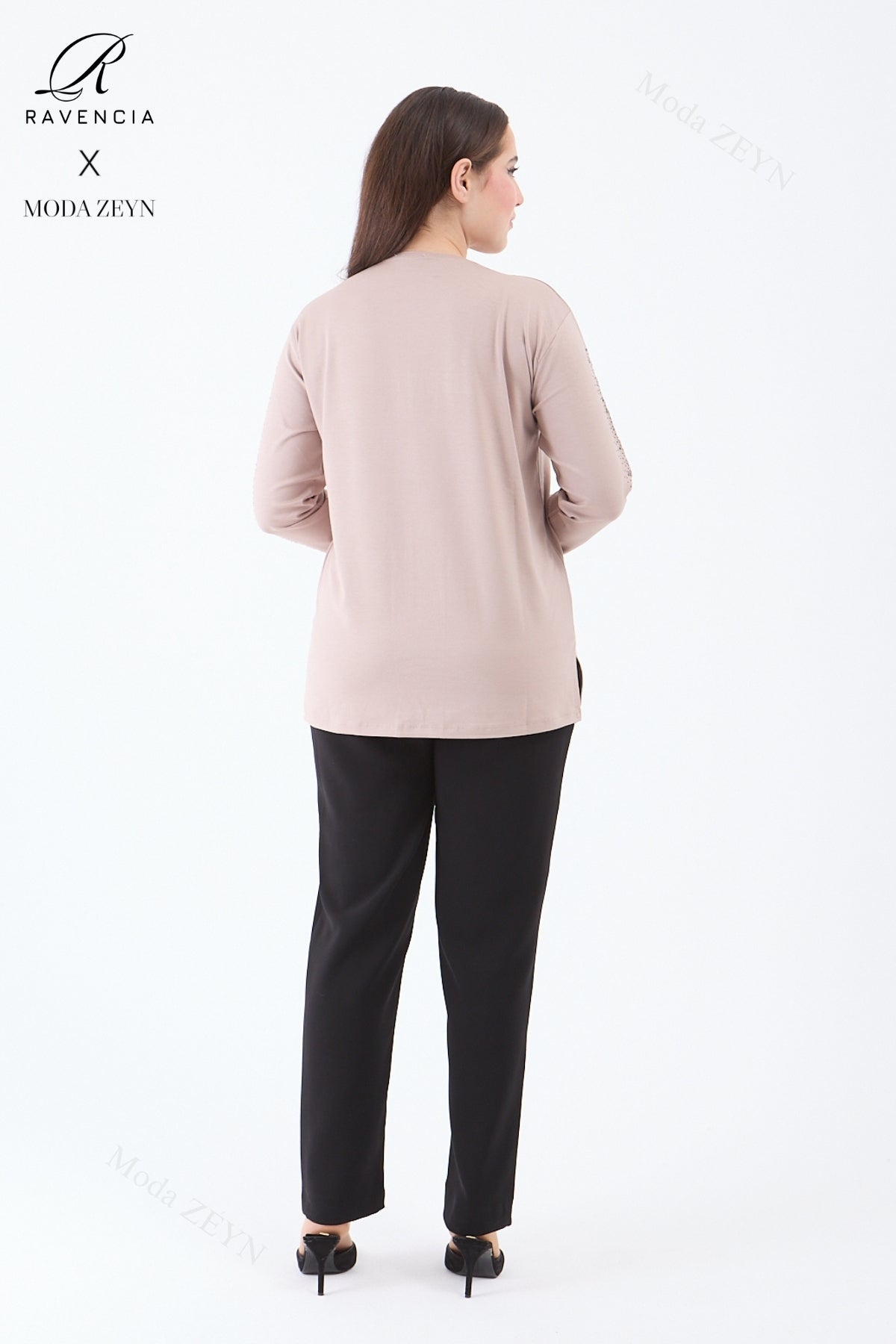 Kadın Şerit Çiçek Desen Taşlı Işlemeli Yırtmaçlı Likralı Viskon Anne Penye Bluz