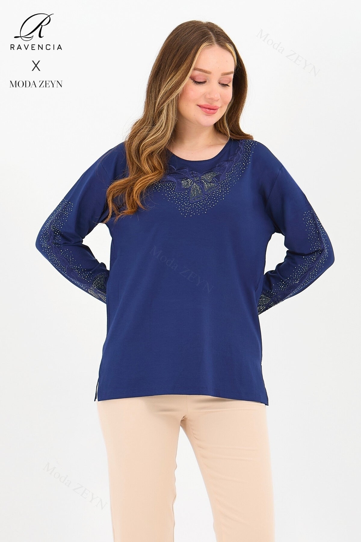 Kadın Orta Yaş Ve Üzeri Viskon Fiyonk Desen Taşlı Işlemeli Likralı Anne Penye Bluz