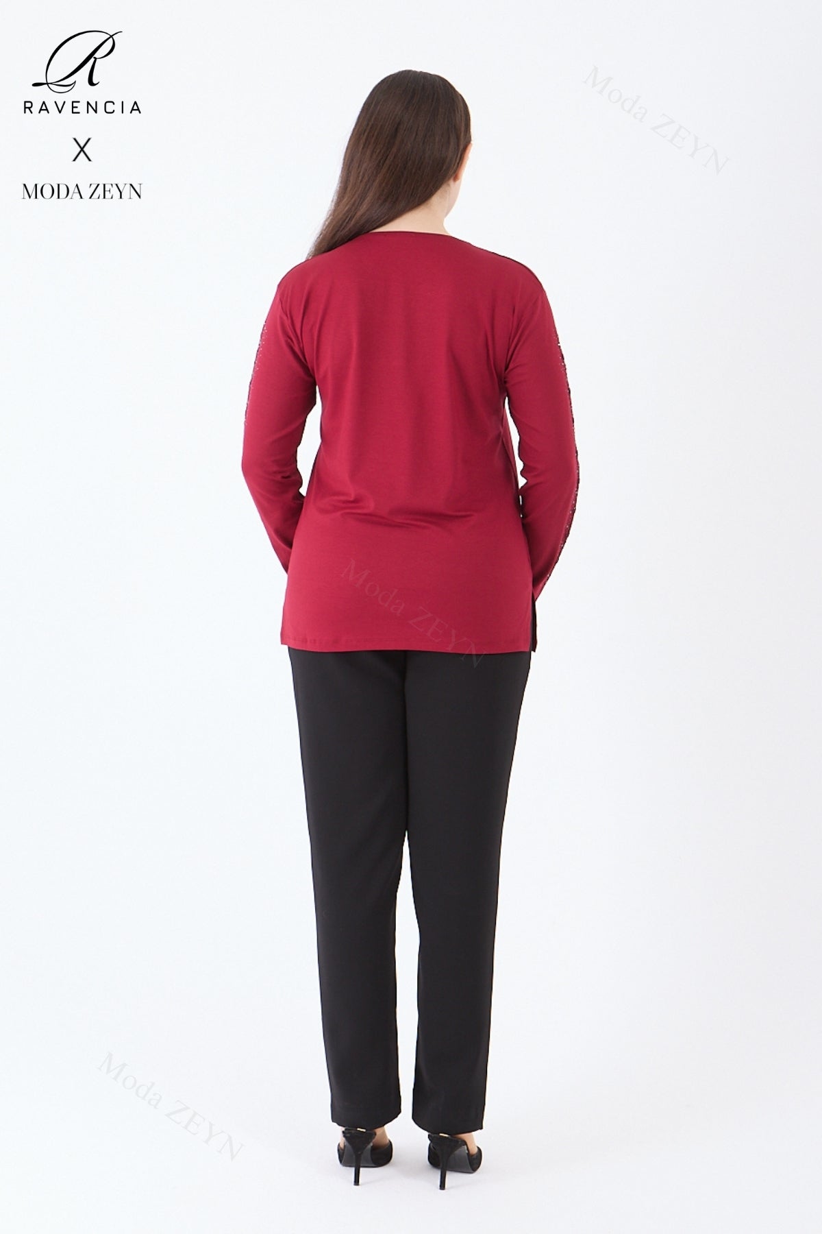 Kadın Şerit Çiçek Desen Taşlı Işlemeli Yırtmaçlı Likralı Viskon Anne Penye Bluz