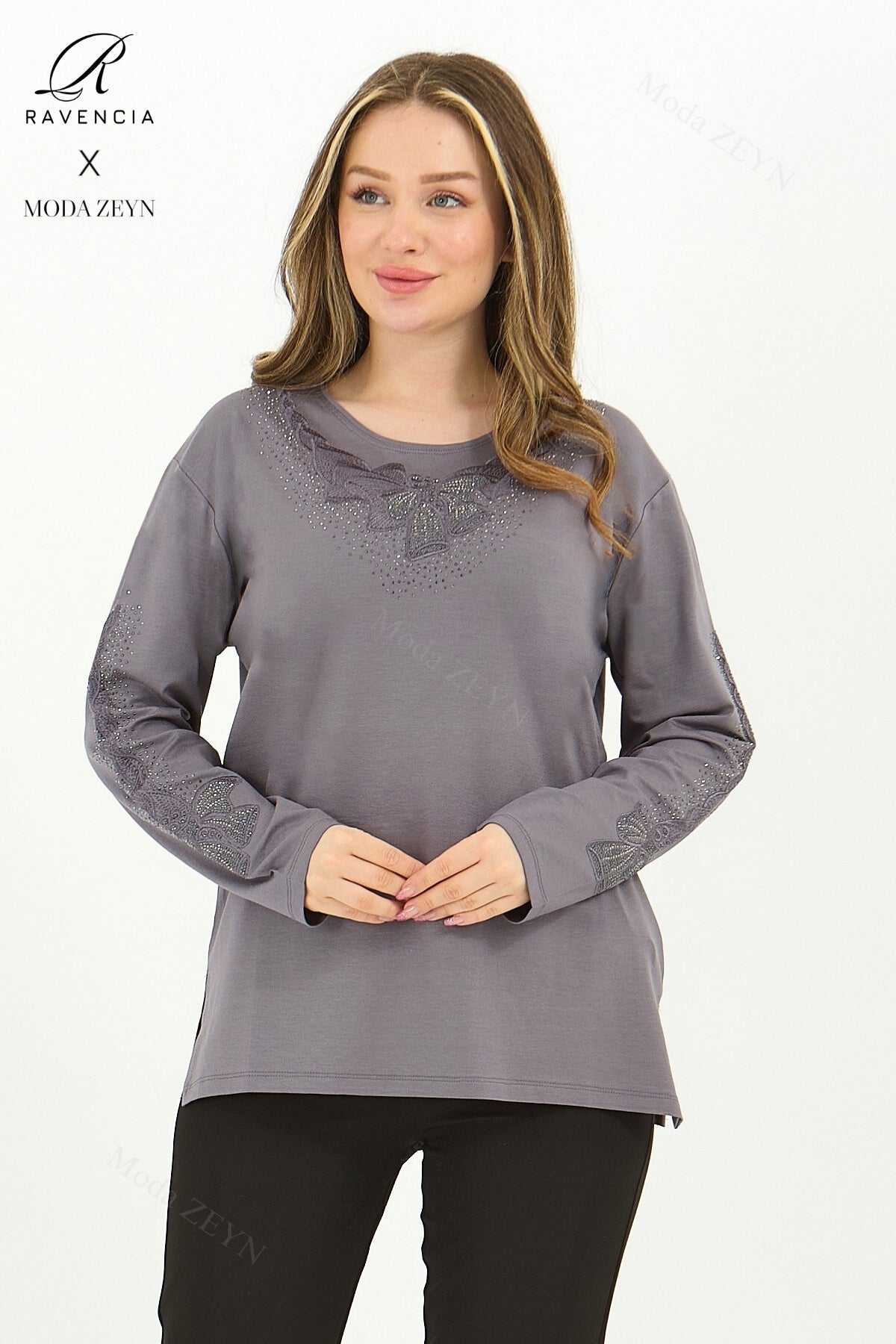 Kadın Orta Yaş Ve Üzeri Viskon Fiyonk Desen Taşlı Işlemeli Likralı Anne Penye Bluz