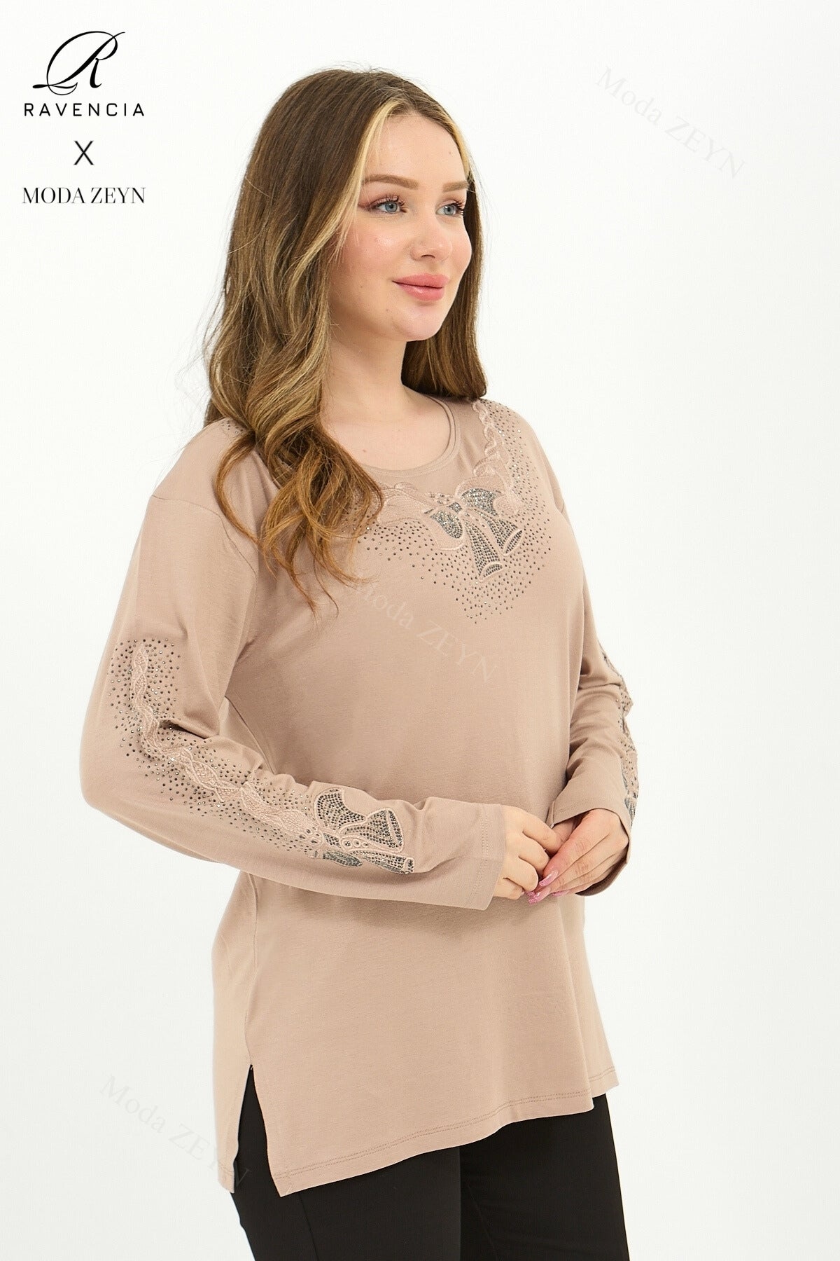 Kadın Orta Yaş Ve Üzeri Viskon Fiyonk Desen Taşlı Işlemeli Likralı Anne Penye Bluz