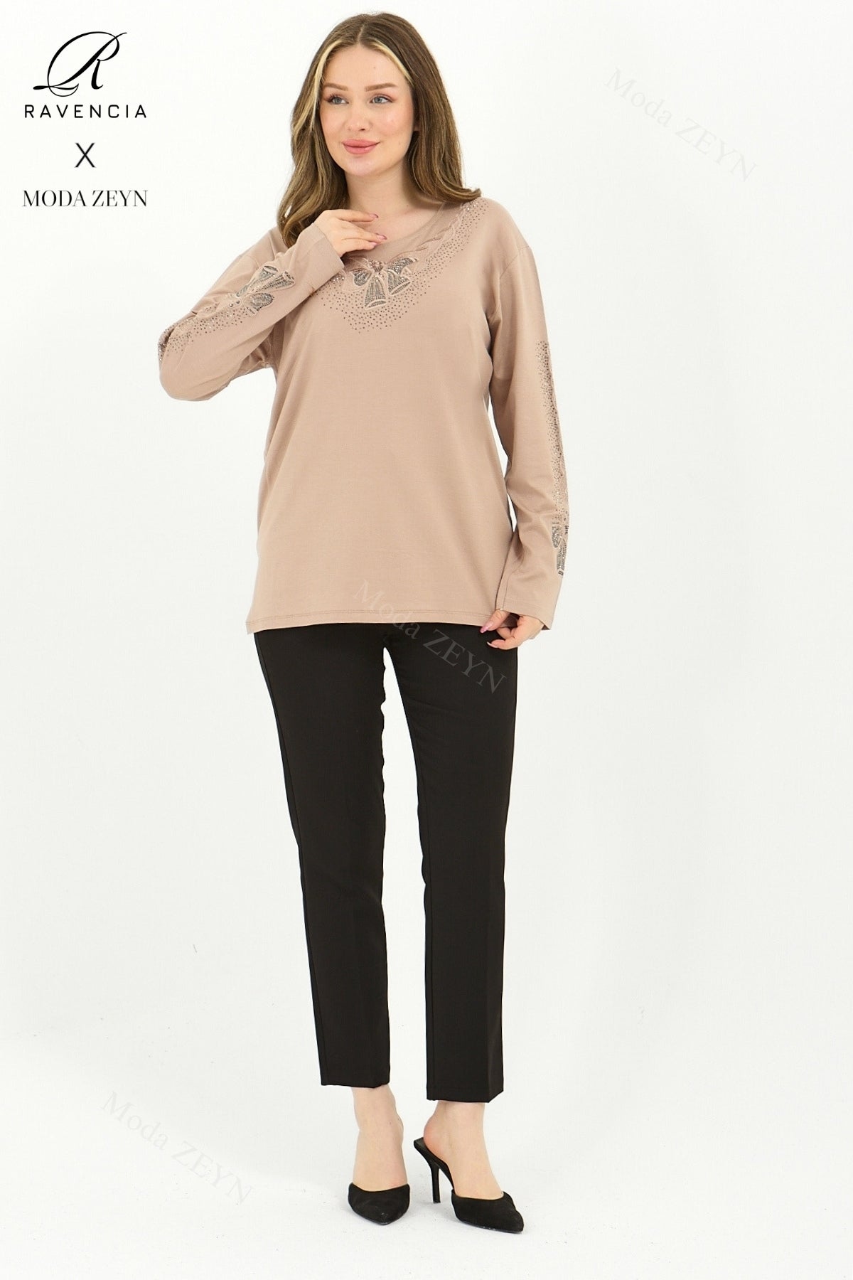 Kadın Orta Yaş Ve Üzeri Viskon Fiyonk Desen Taşlı Işlemeli Likralı Anne Penye Bluz