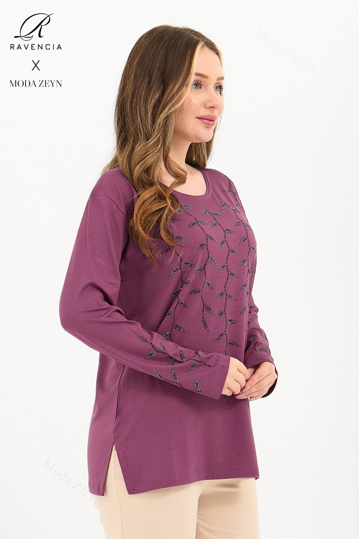 Kadın Orta Yaş Ve Üzeri Viskon Yaprak Desen Taşlı İşlemeli Likralı Lacivert Anne Penye Bluz