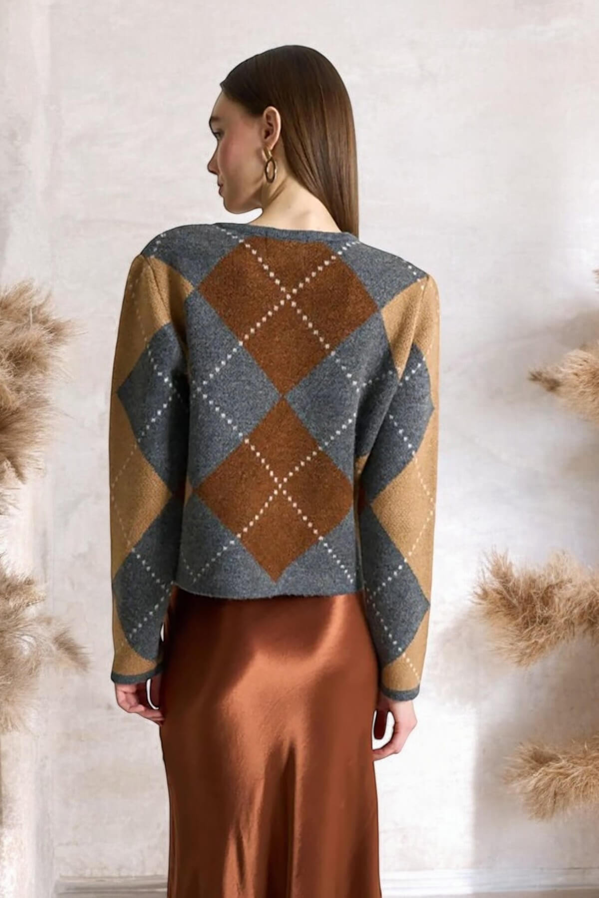 Kadın Bisiklet Yaka Baklava Desenli Gold Düğmeli Hırka