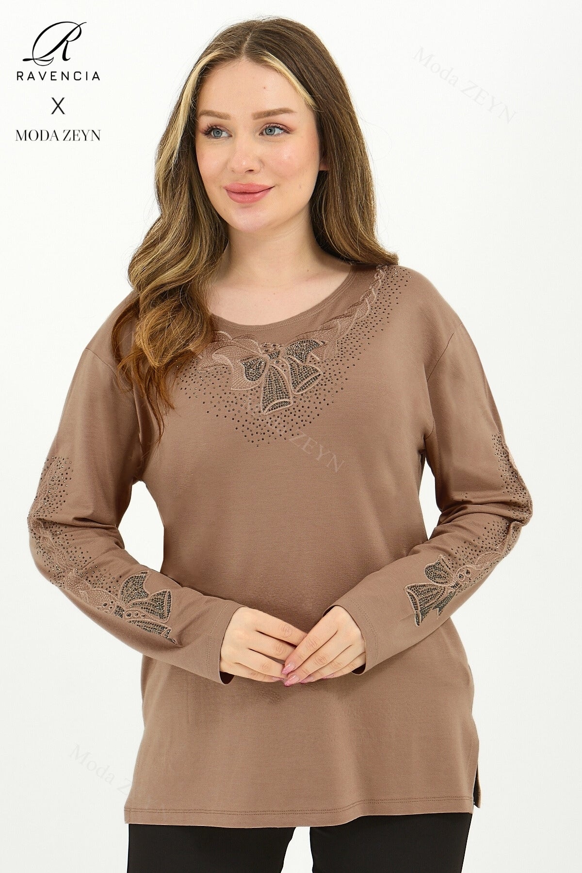 Kadın Orta Yaş Ve Üzeri Viskon Fiyonk Desen Taşlı Işlemeli Likralı Anne Penye Bluz