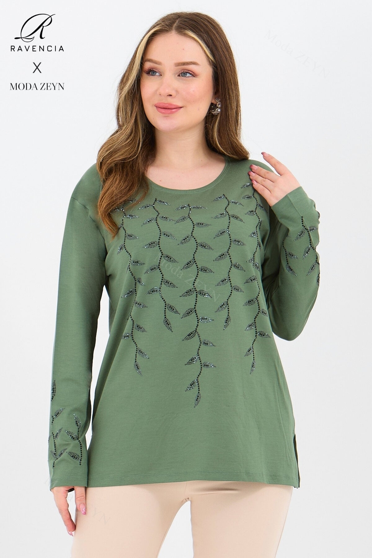 Kadın Orta Yaş Ve Üzeri Viskon Yaprak Desen Taşlı İşlemeli Likralı Lacivert Anne Penye Bluz