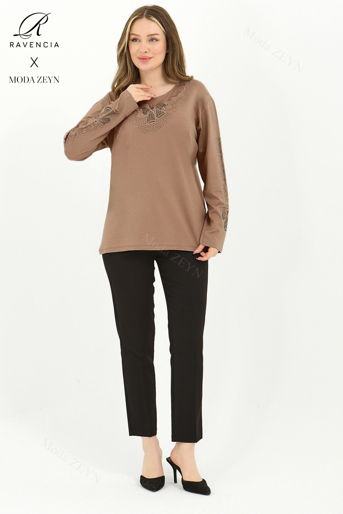 Kadın Orta Yaş Ve Üzeri Viskon Fiyonk Desen Taşlı Işlemeli Likralı Anne Penye Bluz