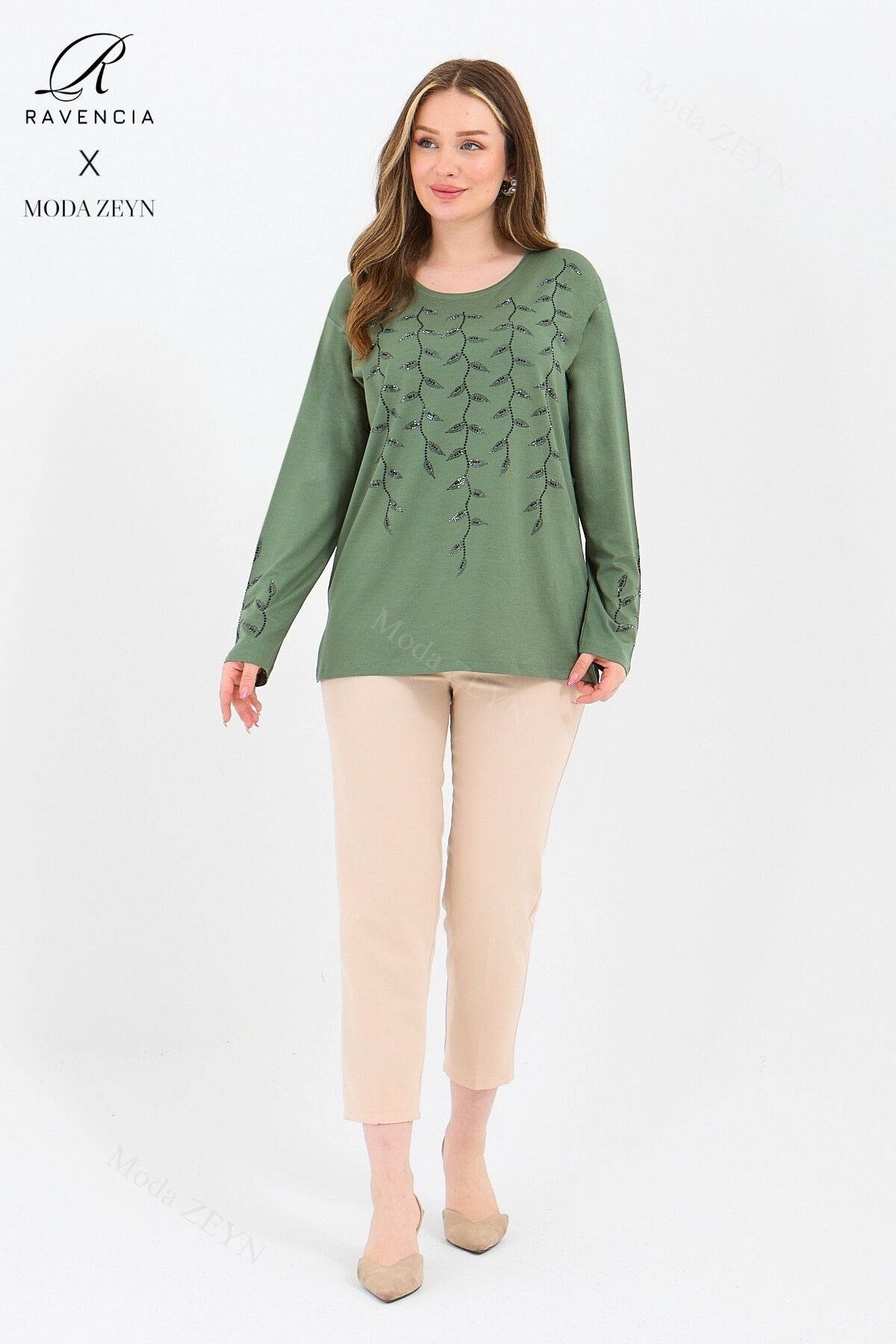 Kadın Orta Yaş Ve Üzeri Viskon Yaprak Desen Taşlı İşlemeli Likralı Lacivert Anne Penye Bluz