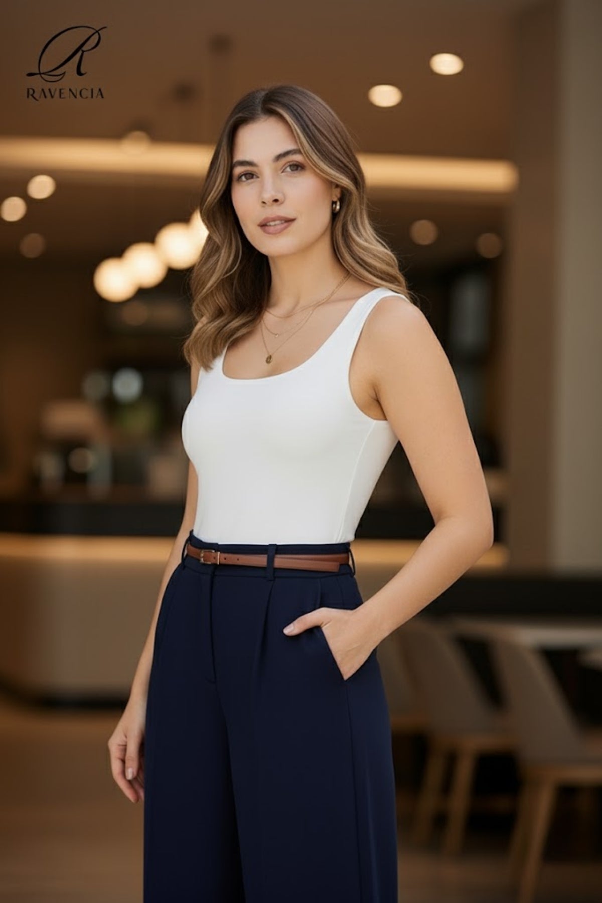 Kadın Premium Kalite Kalın Askılı Havuz Yaka Bluz