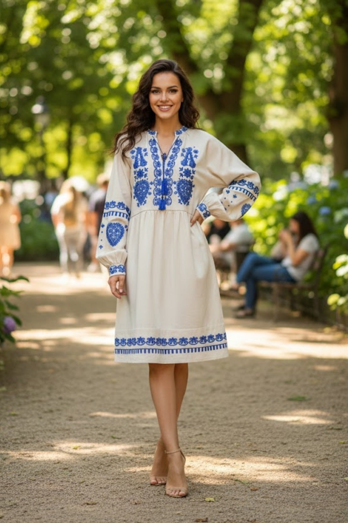 Kadın Hakim Yaka Nakışlı Püskül Detaylı Uzun Balon Kol Elbise