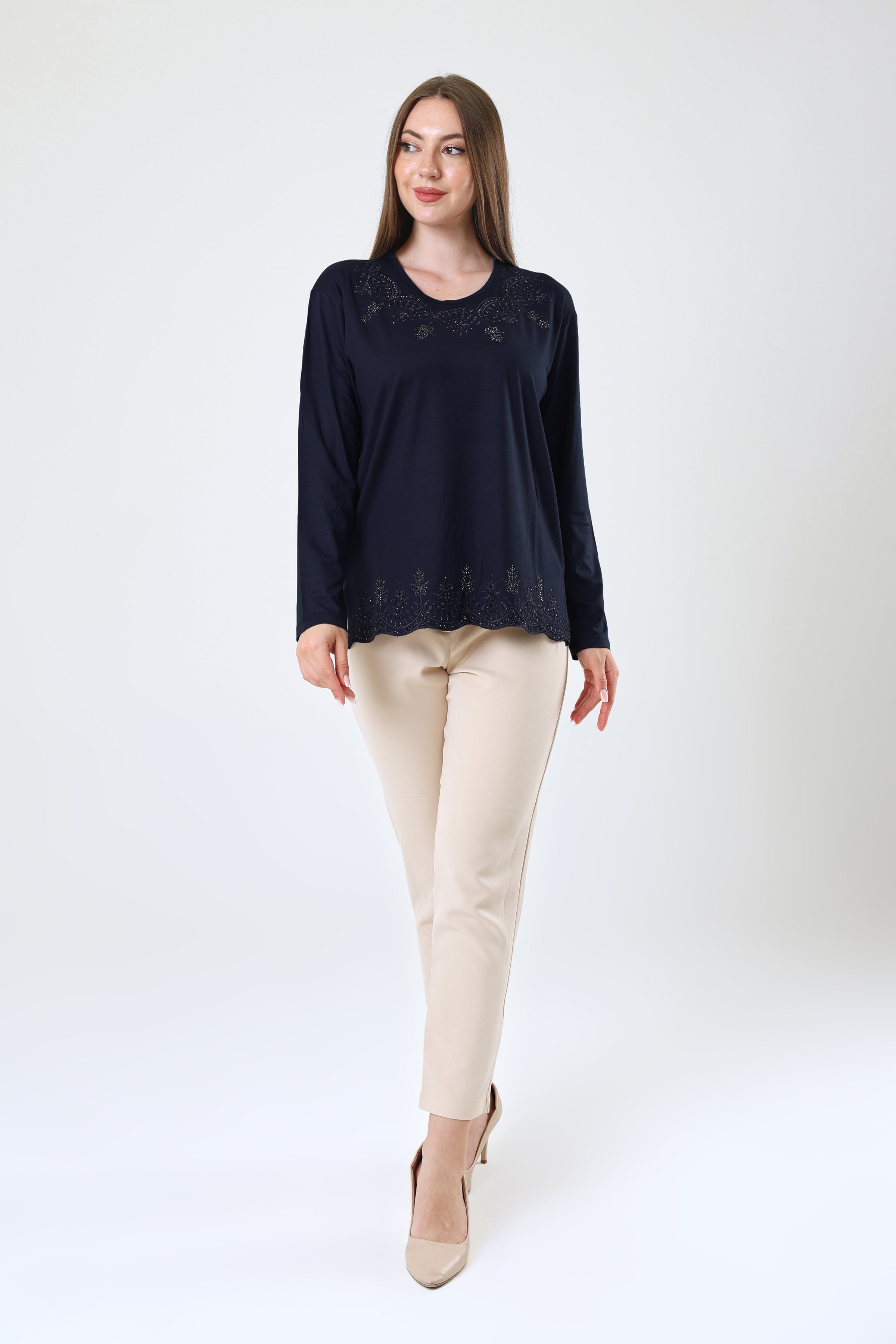 Kadın Yaprak Desenli Eteği Ve Yakası Taşlı Işlemeli Likralı Viskon Anne Penye Bluz