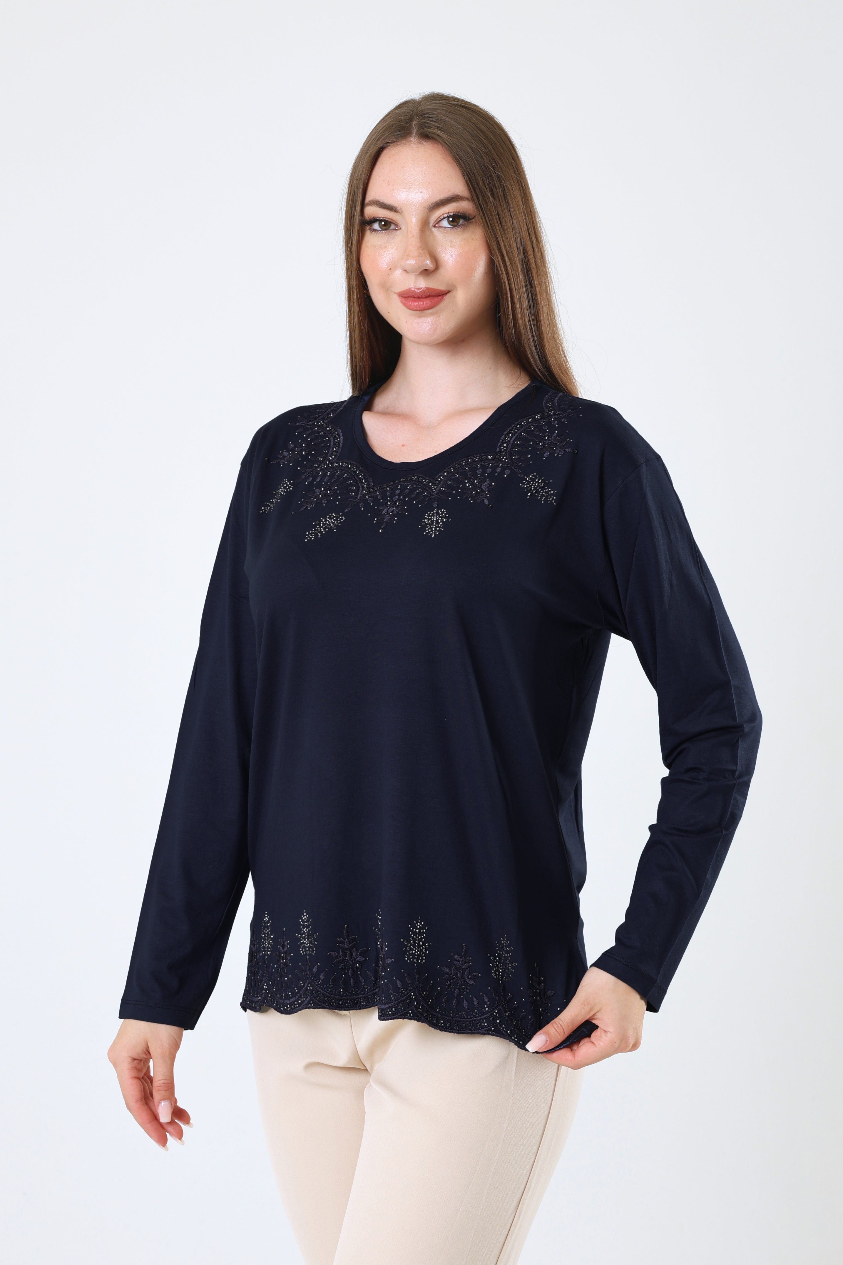 Kadın Yaprak Desenli Eteği Ve Yakası Taşlı Işlemeli Likralı Viskon Anne Penye Bluz