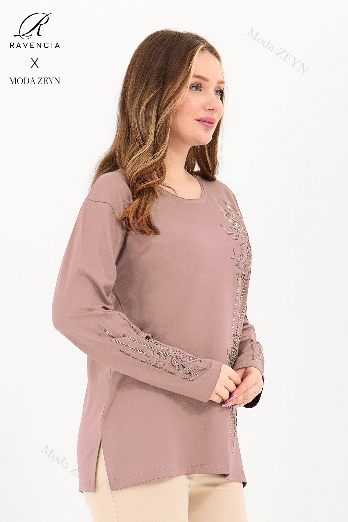 Kadın Şerit Desen Taşlı Işlemeli Yırtmaçlı Likralı Viskon Anne Penye Bluz