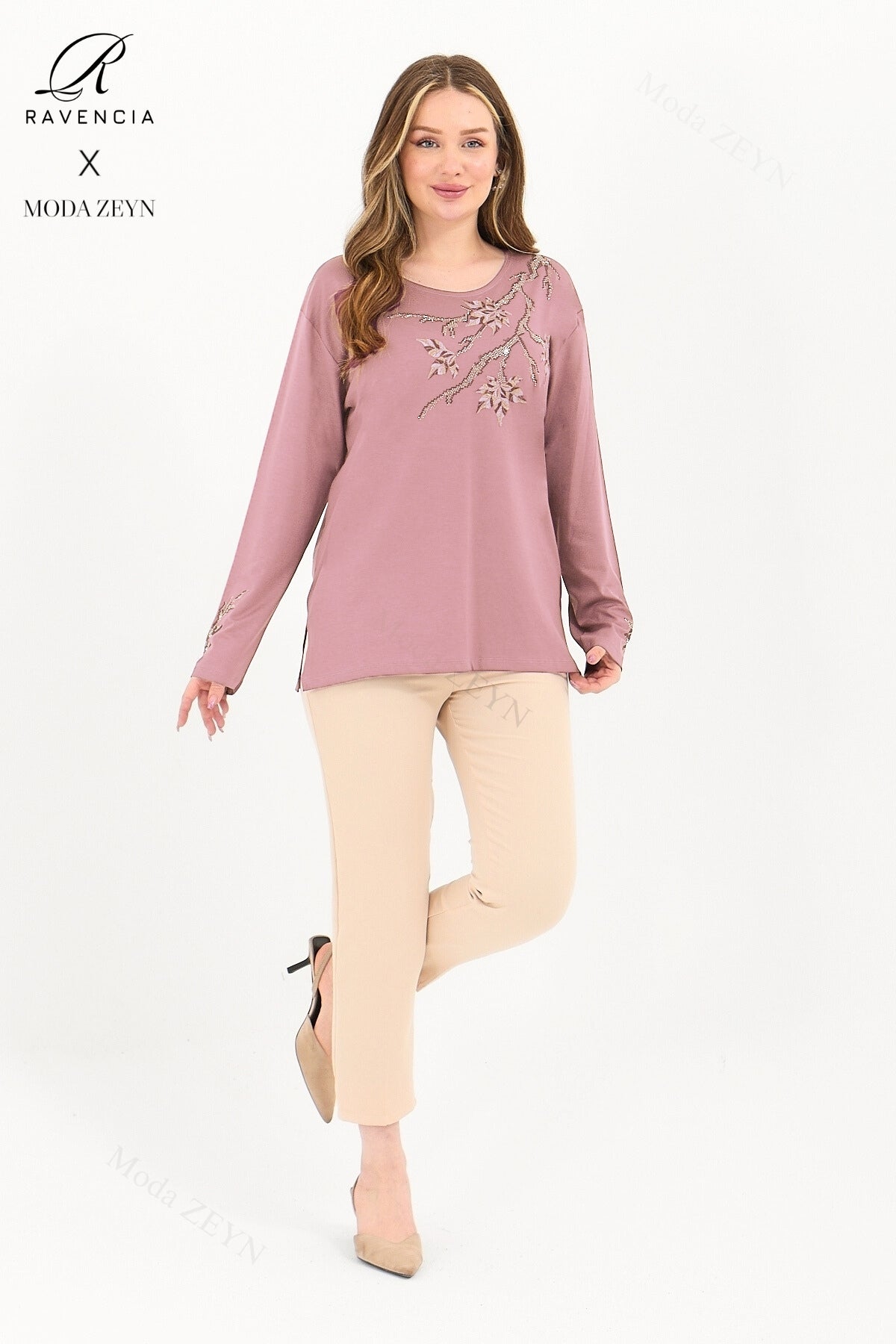 Kadın Viskon Renkli Yaprak Desenli Taşlı İşlemeli Likralı Anne Penye Bluz