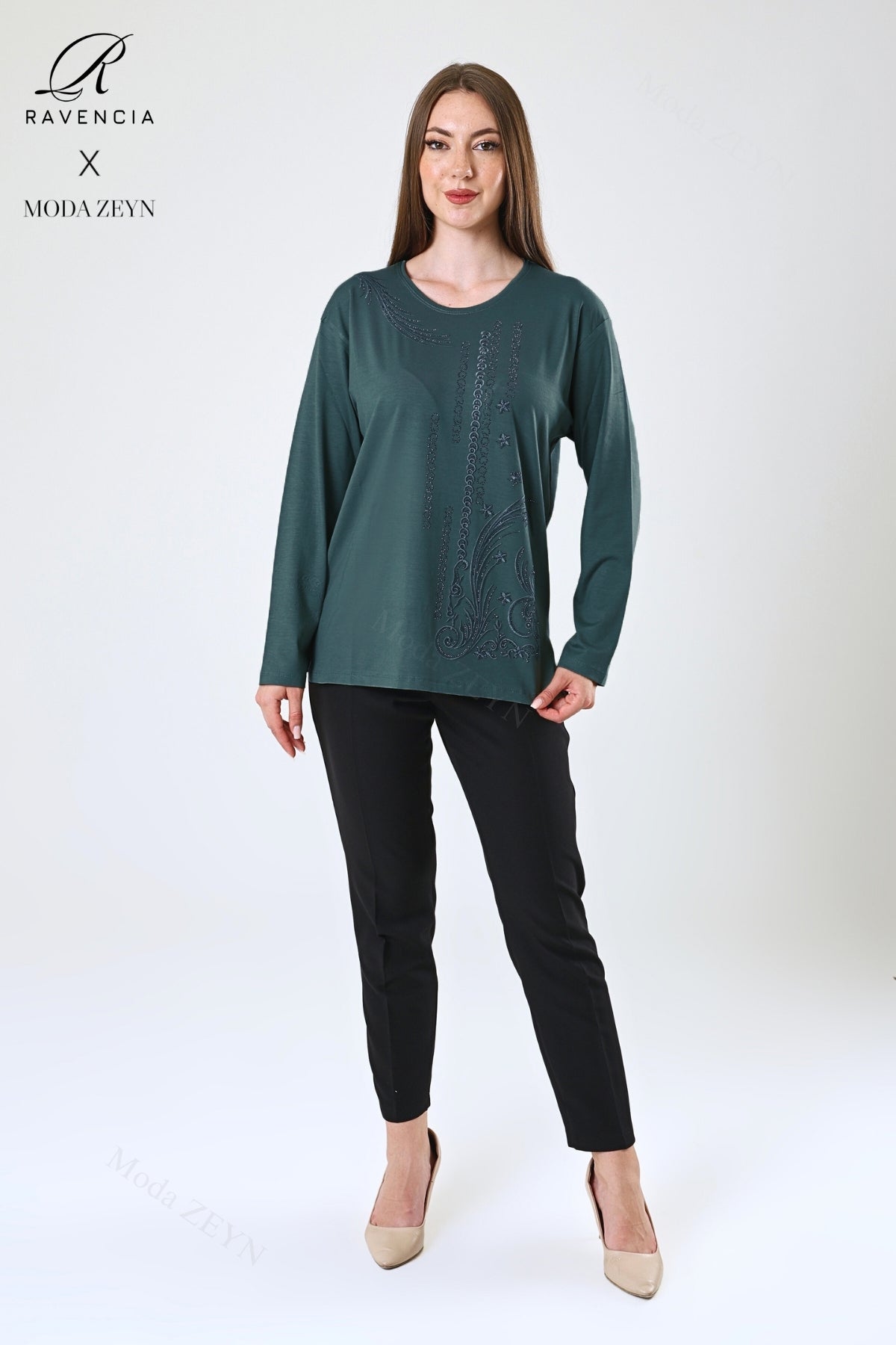 Kadın Halka Şerit Desen Taşlı Işlemeli Yırtmaçlı Likralı Viskon Anne Penye Bluz